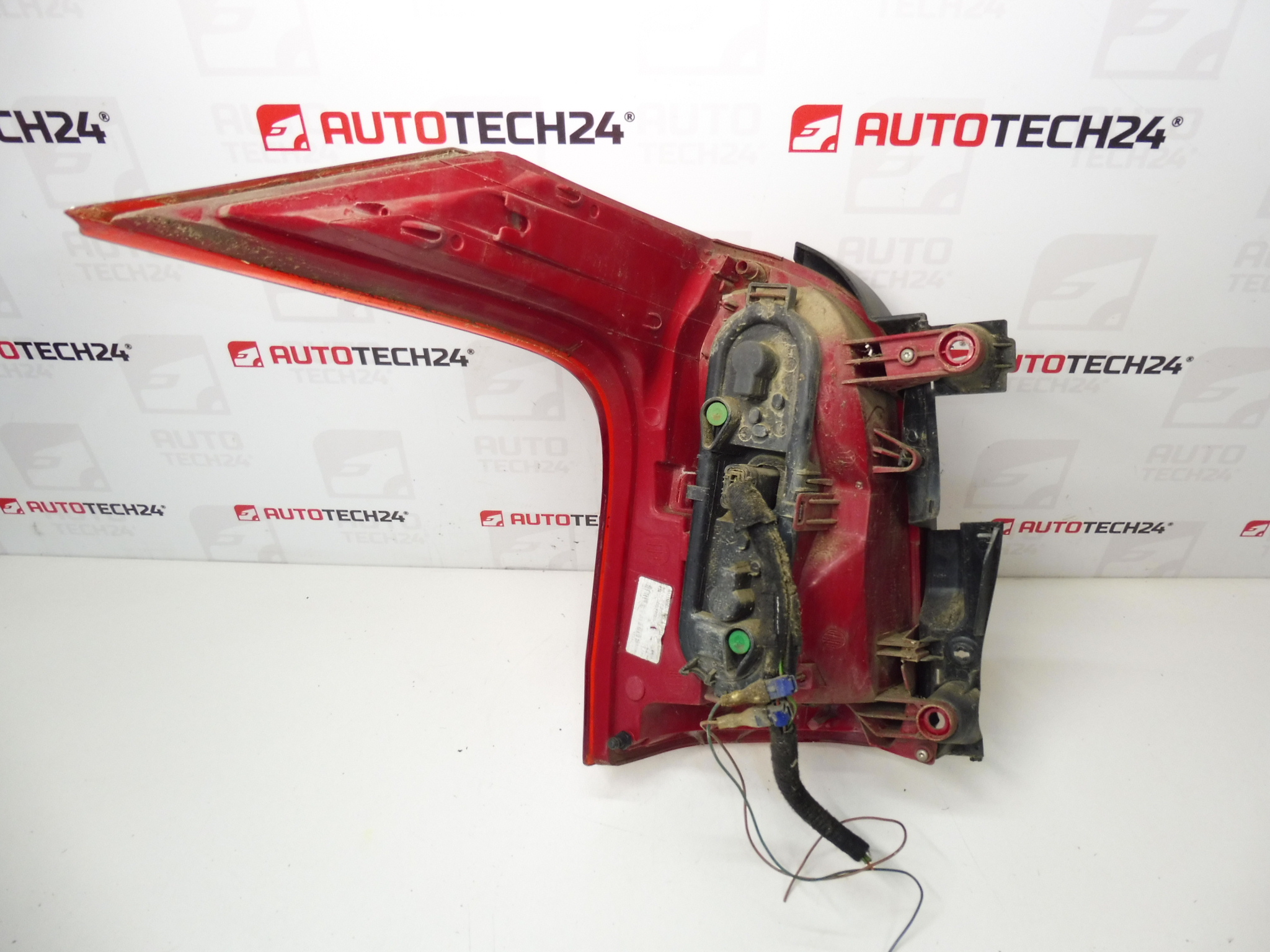 Jobb hátsó lámpa Peugeot 5008 I 9672666680 6351KH 6351HX