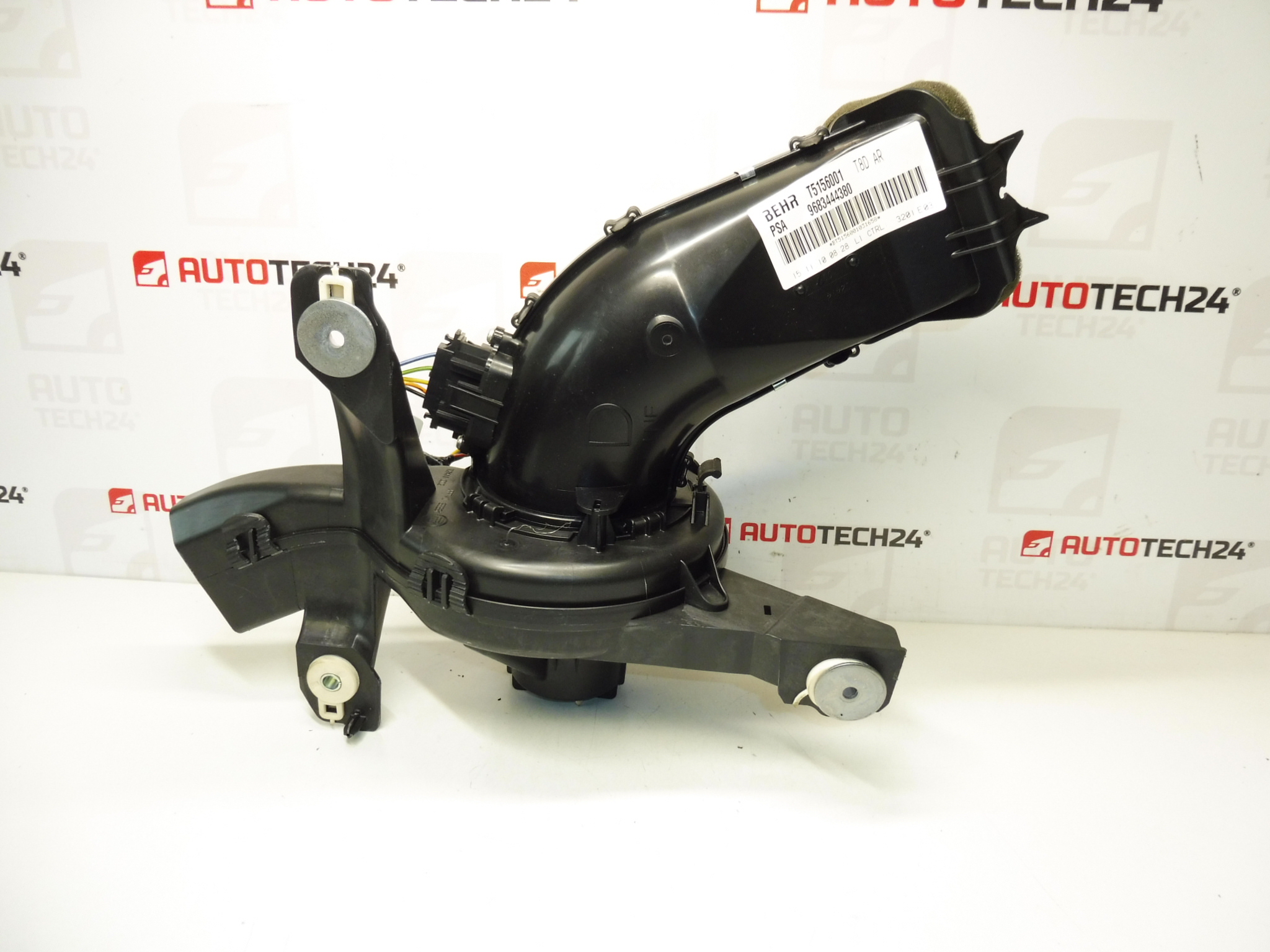 Jobb oldali fűtés ventilátor Peugeot 3008 5008 9683444380 T5156001 6441CW
