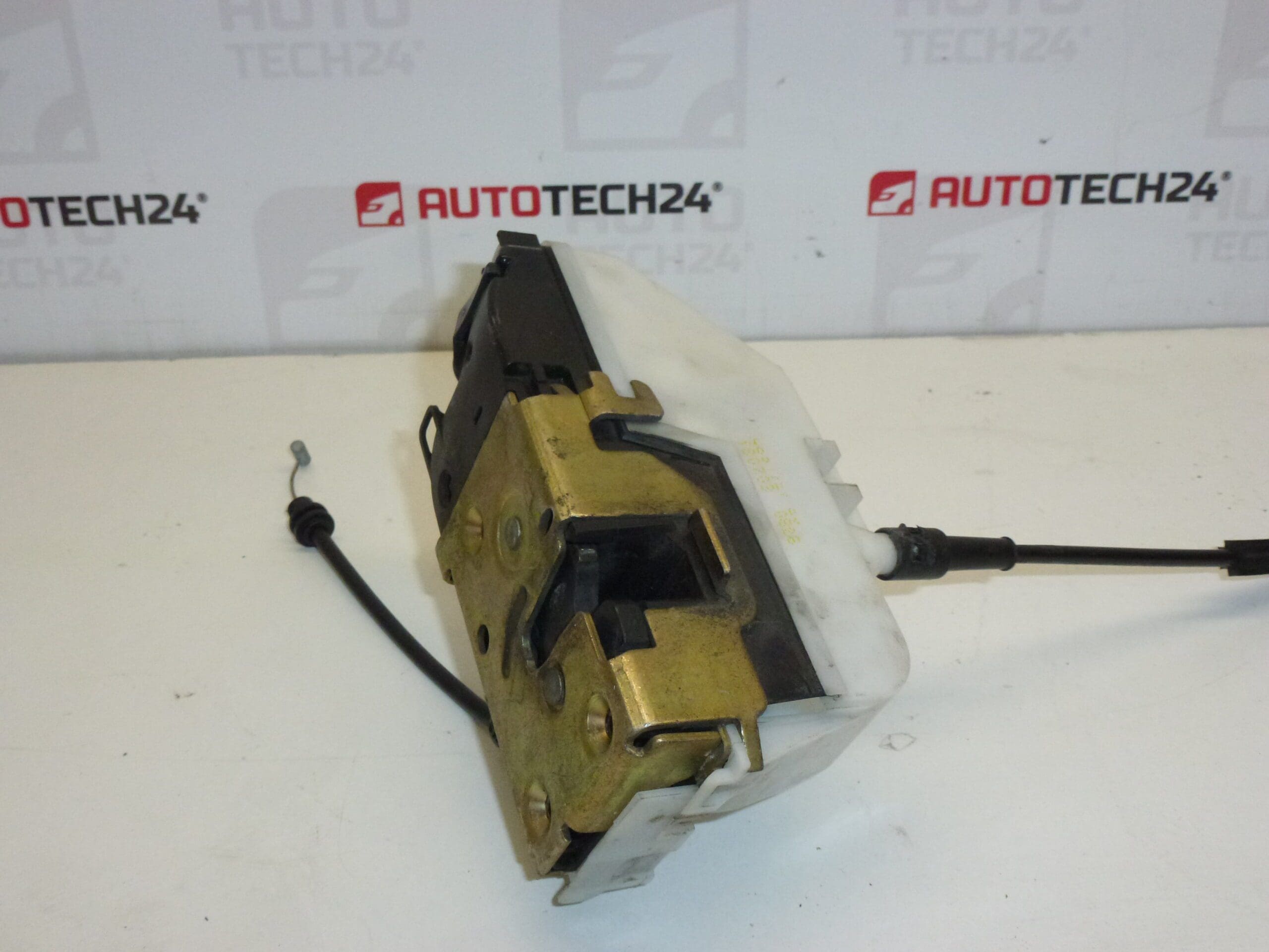 Bal ajtózár Citroën C3 Pluriel 5PIN 46978780 9135P3