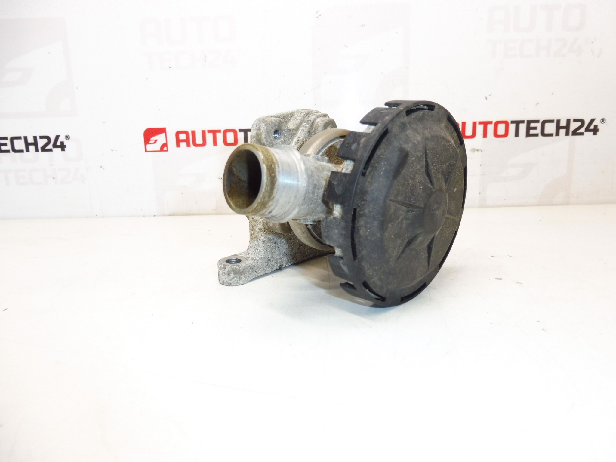 Kipufogó csappantyú 1.1 és 1.4 és 1.6 8V Citroën Peugeot 161824 1628EJ