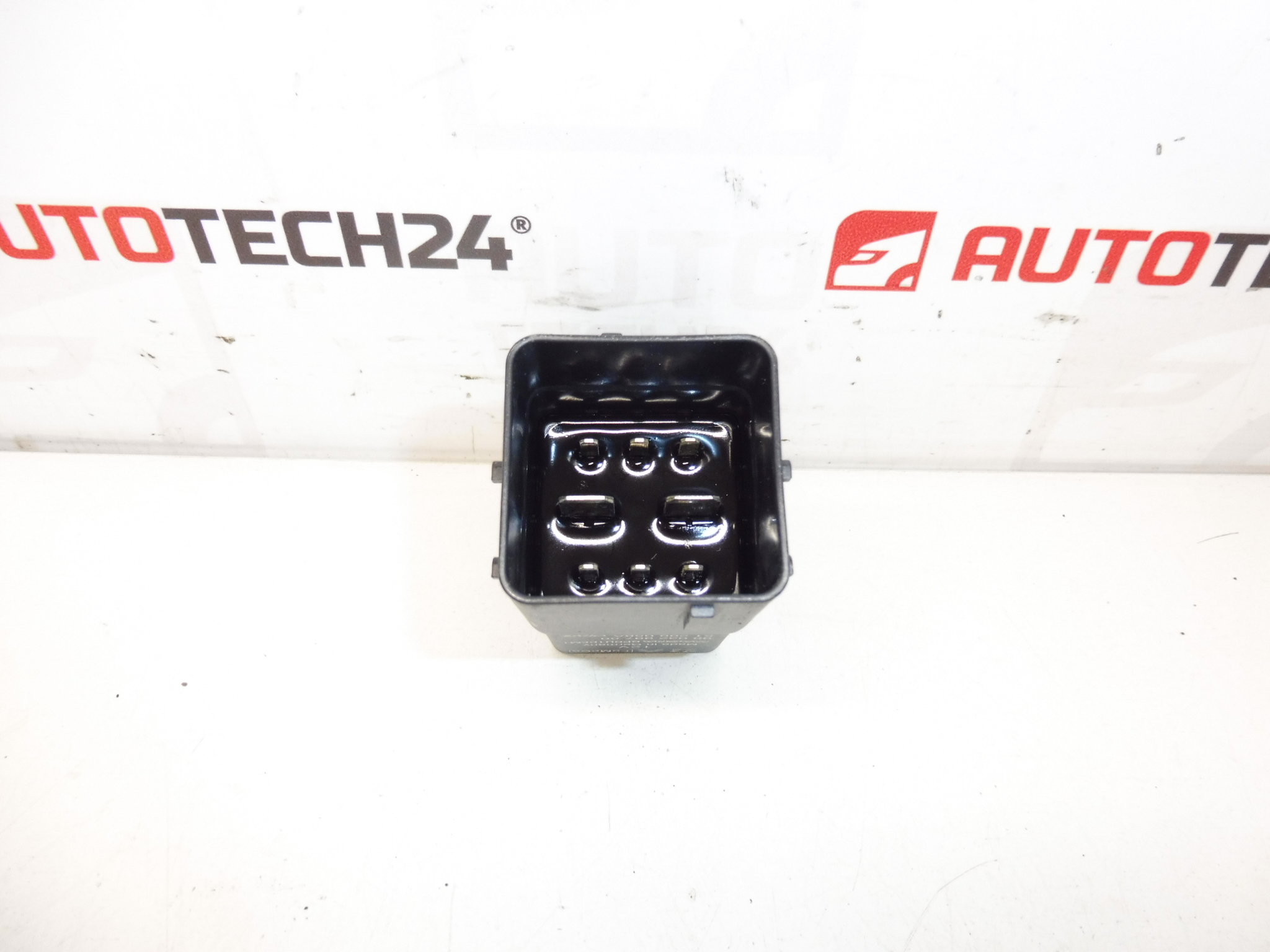 Izzítórelé MAGMA Citroën Peugeot 9803299780