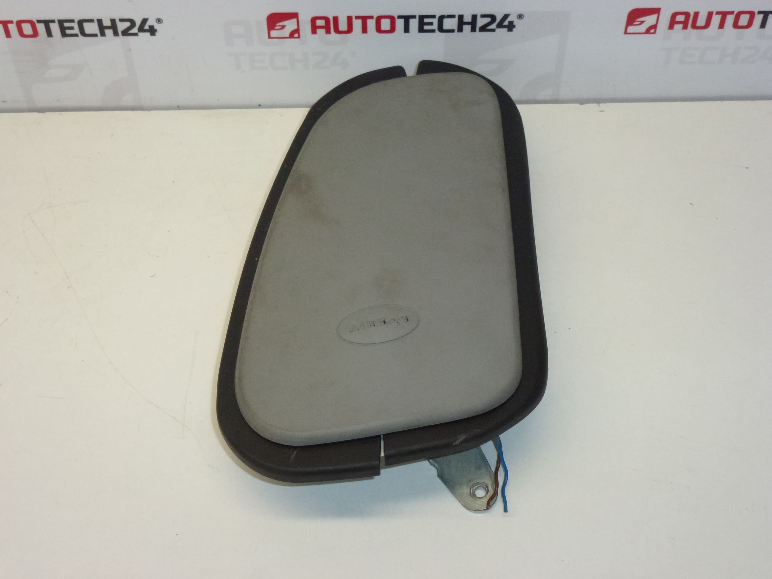 Üléslégzsák világosszürke bal Citroën C2 C3 96462517ZQ 8216Q8