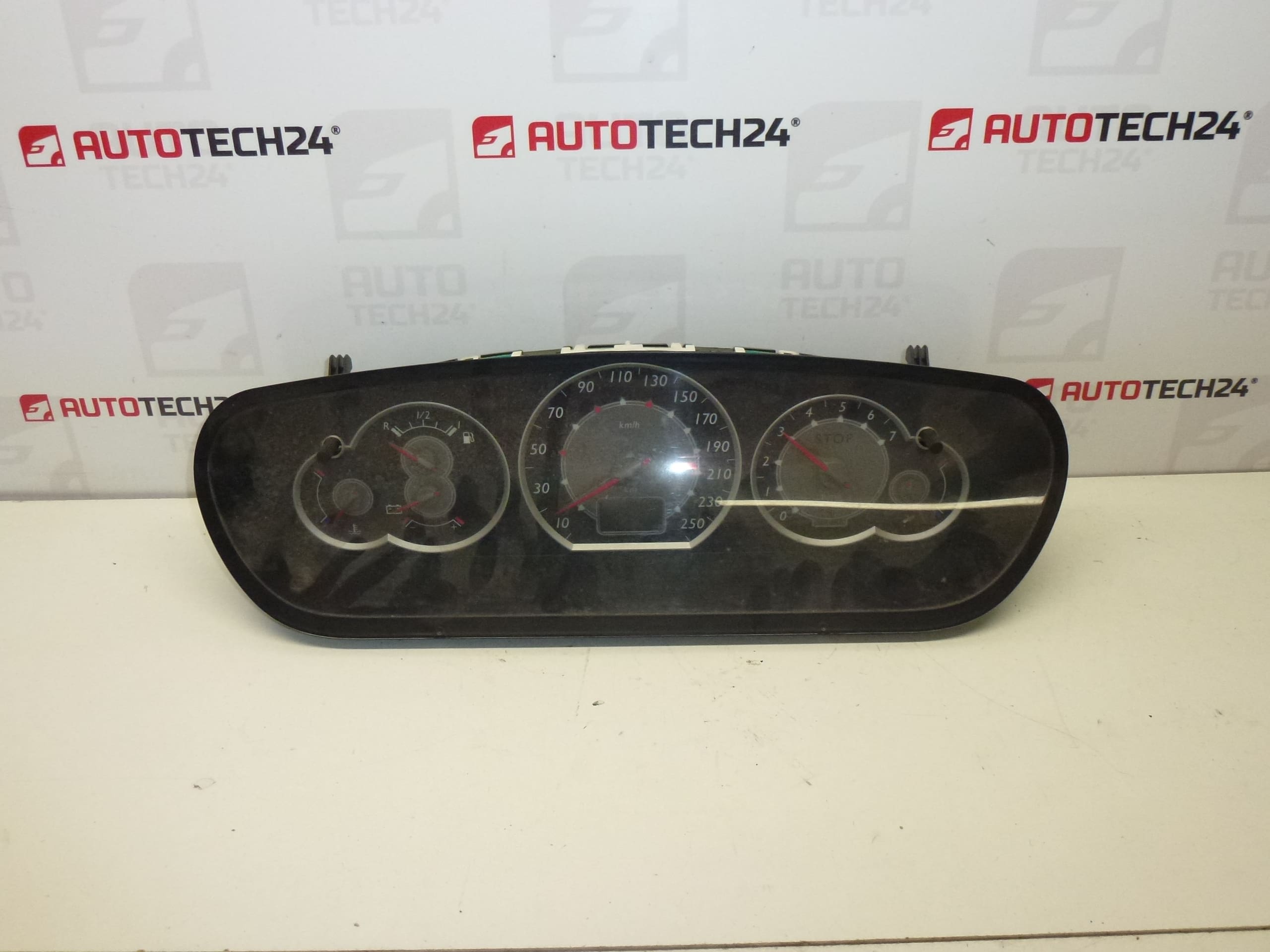 Sebességmérő Citroën C5 II futásteljesítmény 278 ezer km 9655608780 610319