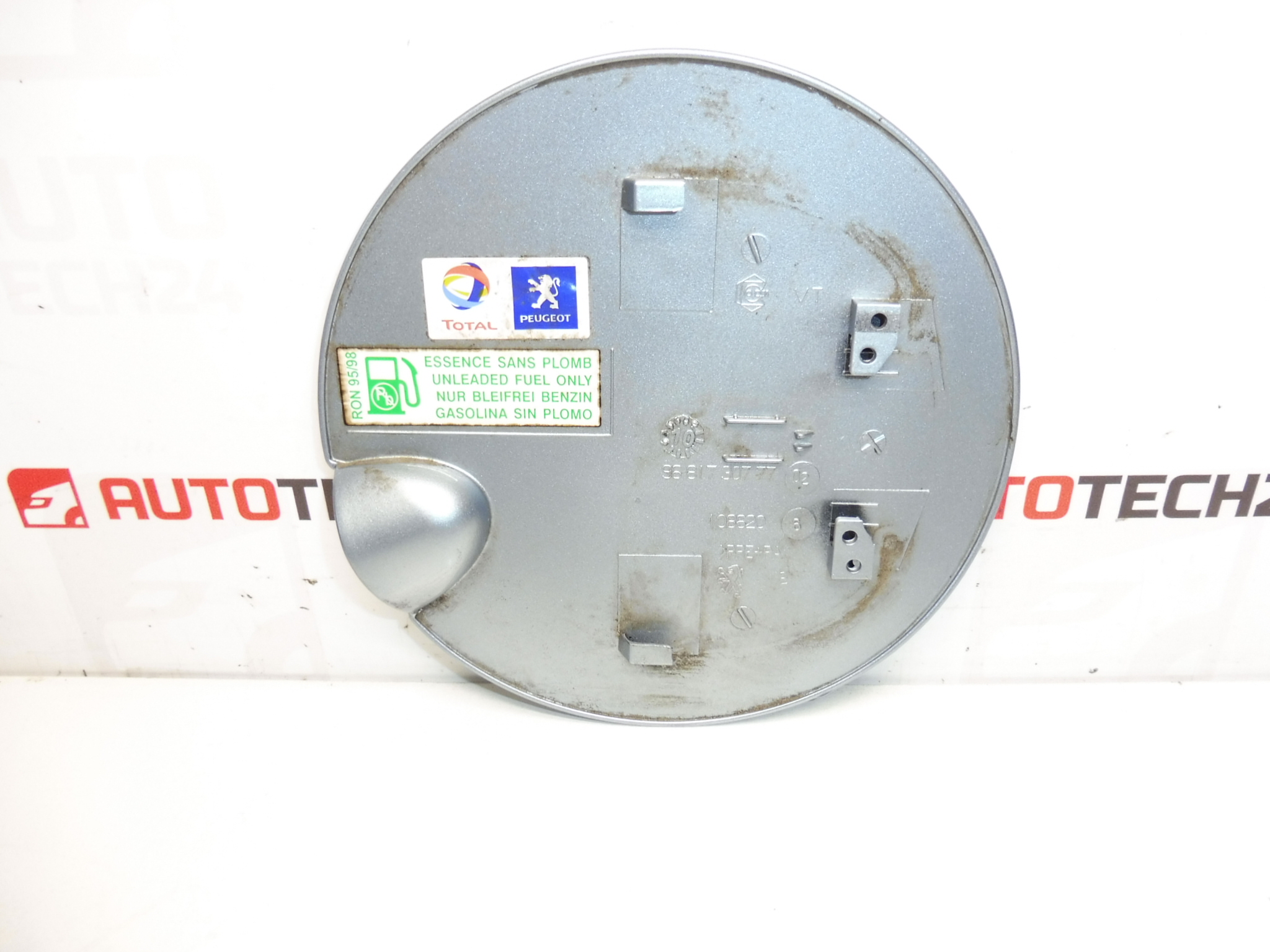 Tankfedél fedél Peugeot 207 KGZD 9681730777 1517F5