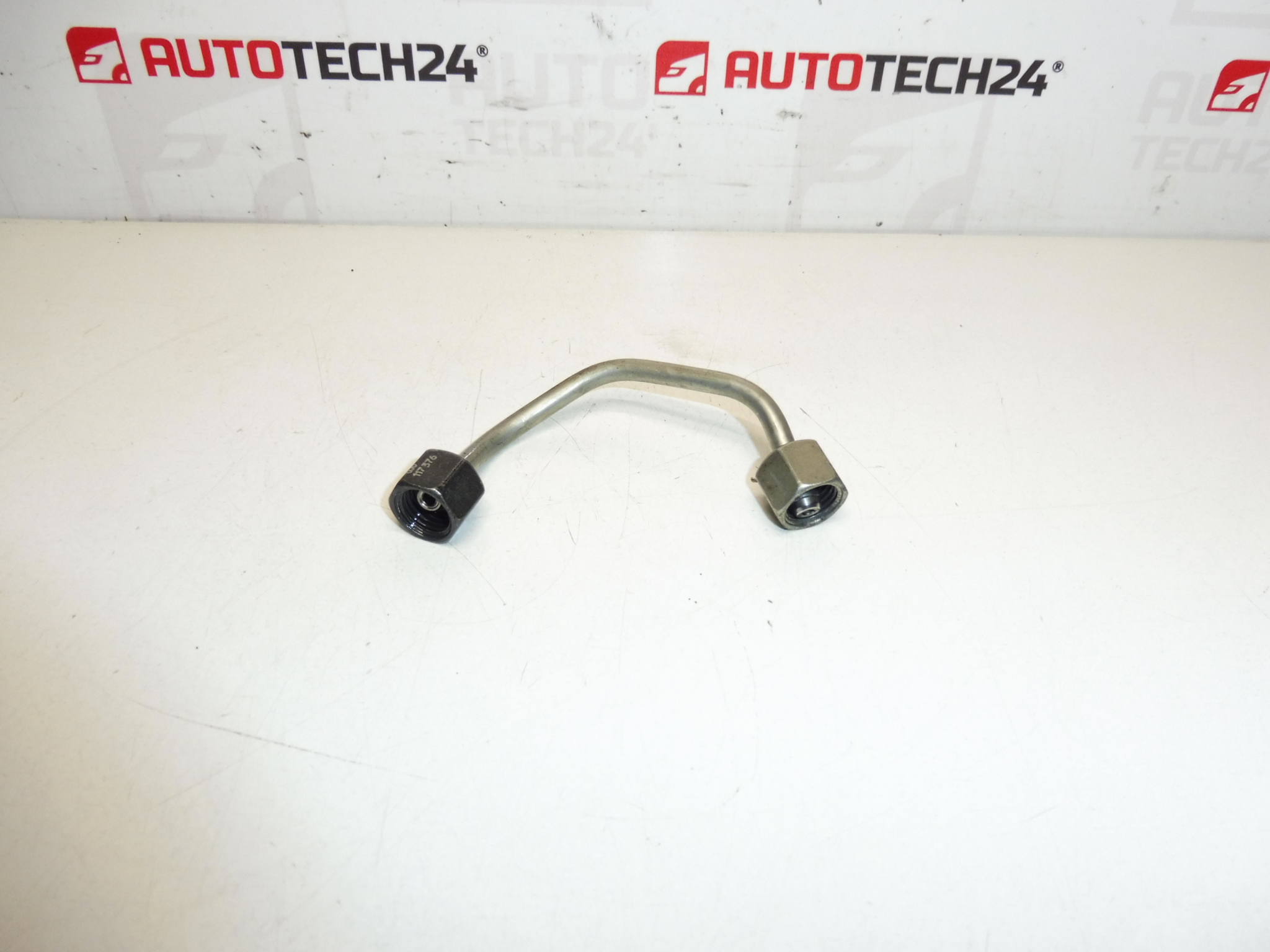 Tápcső 2. befecskendező Citroën Peugeot 9811737580