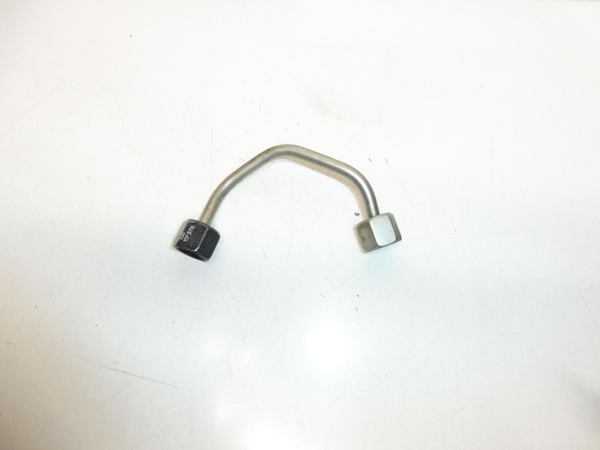 Tápcső 2. befecskendező Citroën Peugeot 9811737580