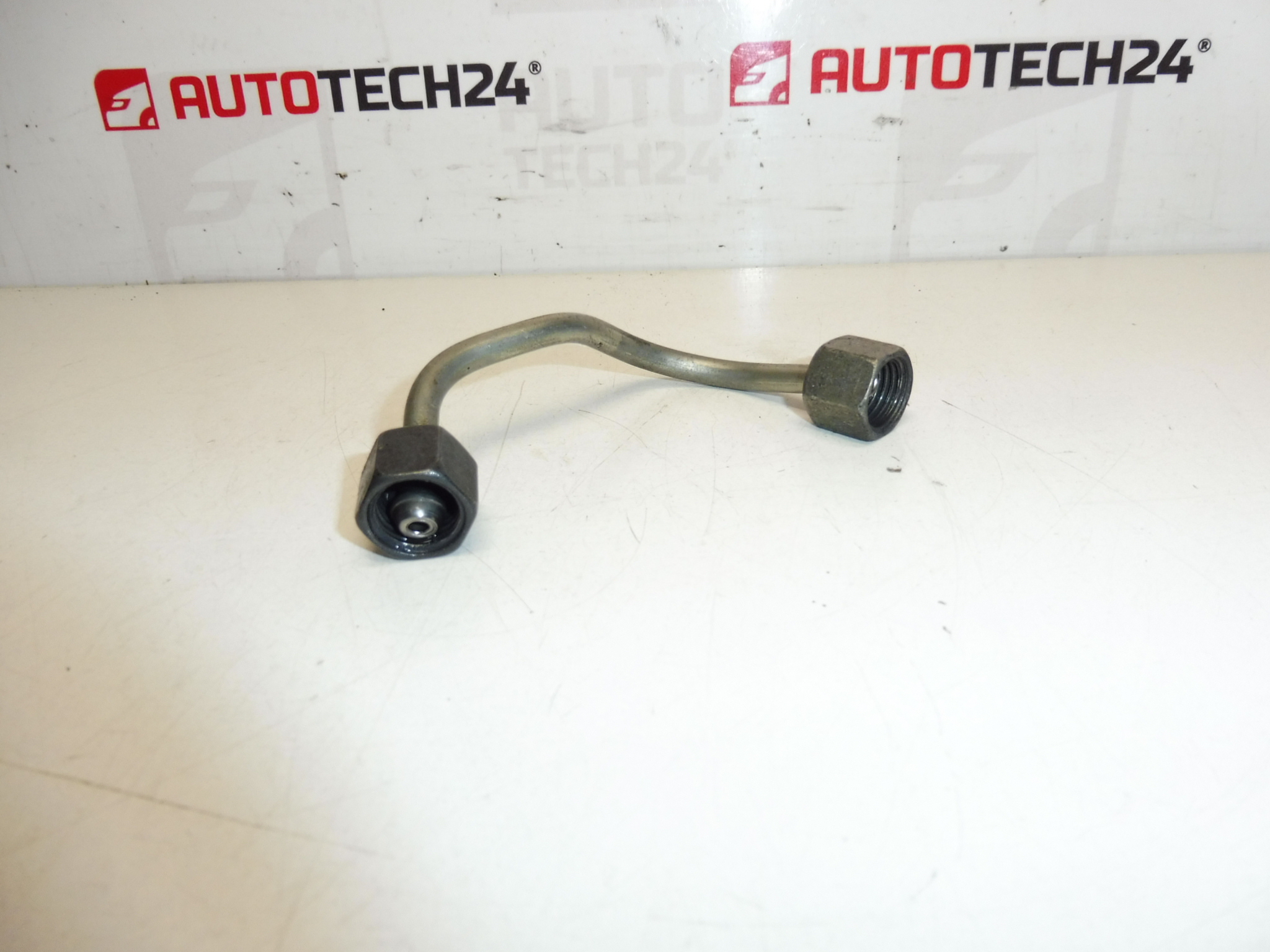 Tápcső 3. befecskendező Citroën Peugeot 9811737680