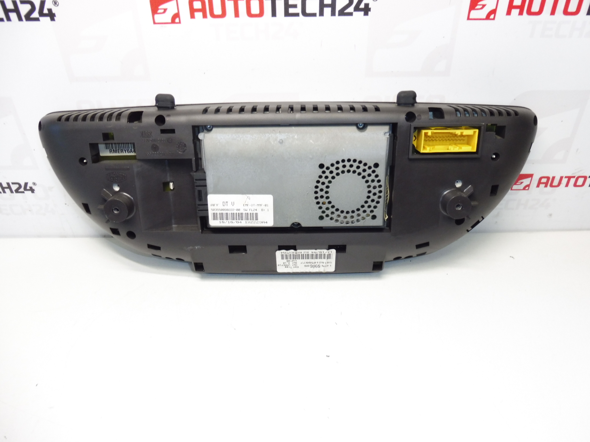 Számítógépes rádió kijelző Peugeot 807 Citroen C8 FIAT Ulysse 1400098680 503550080222