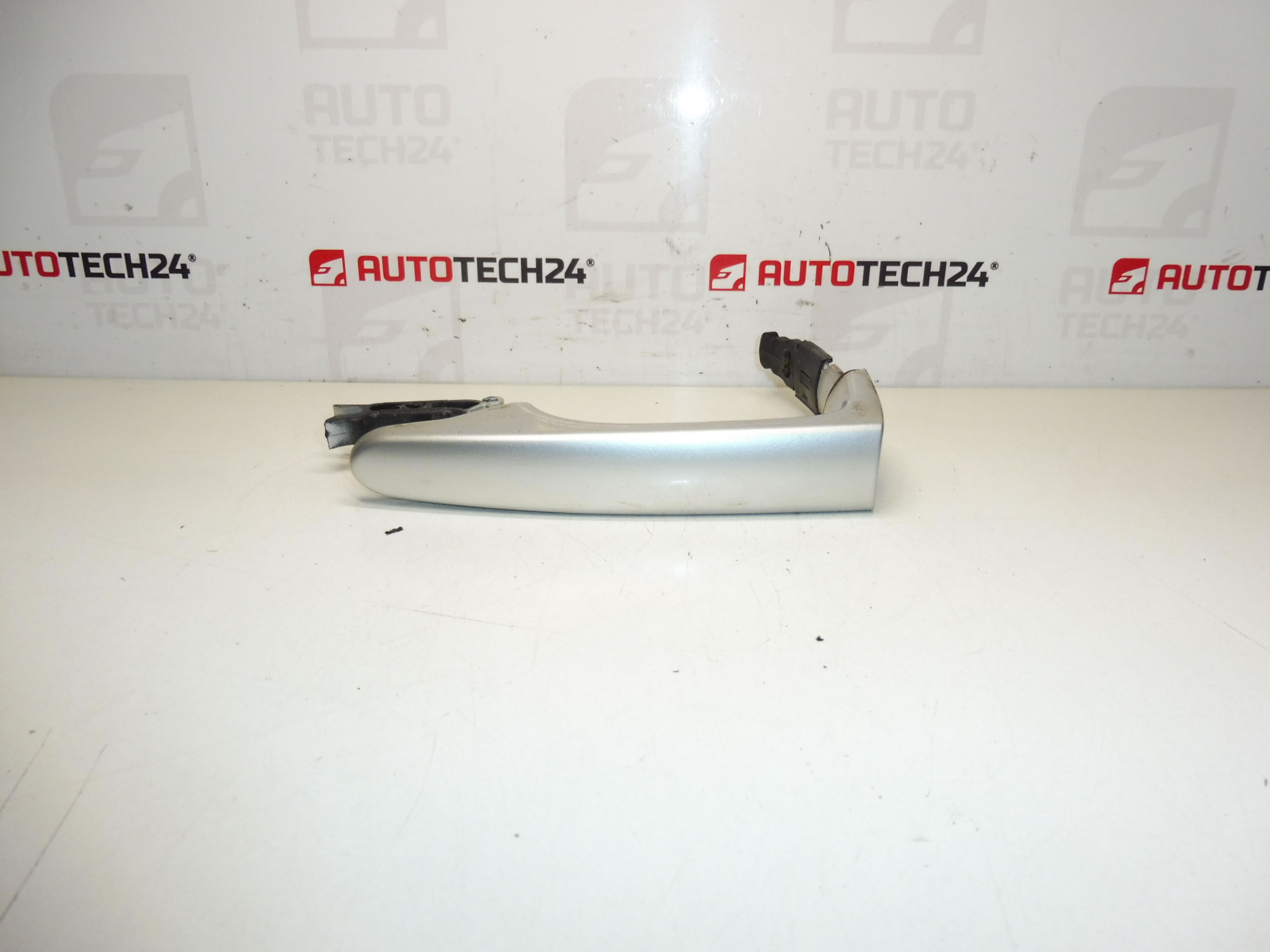 Első ajtó kilincs Citroën Peugeot króm 9101S3