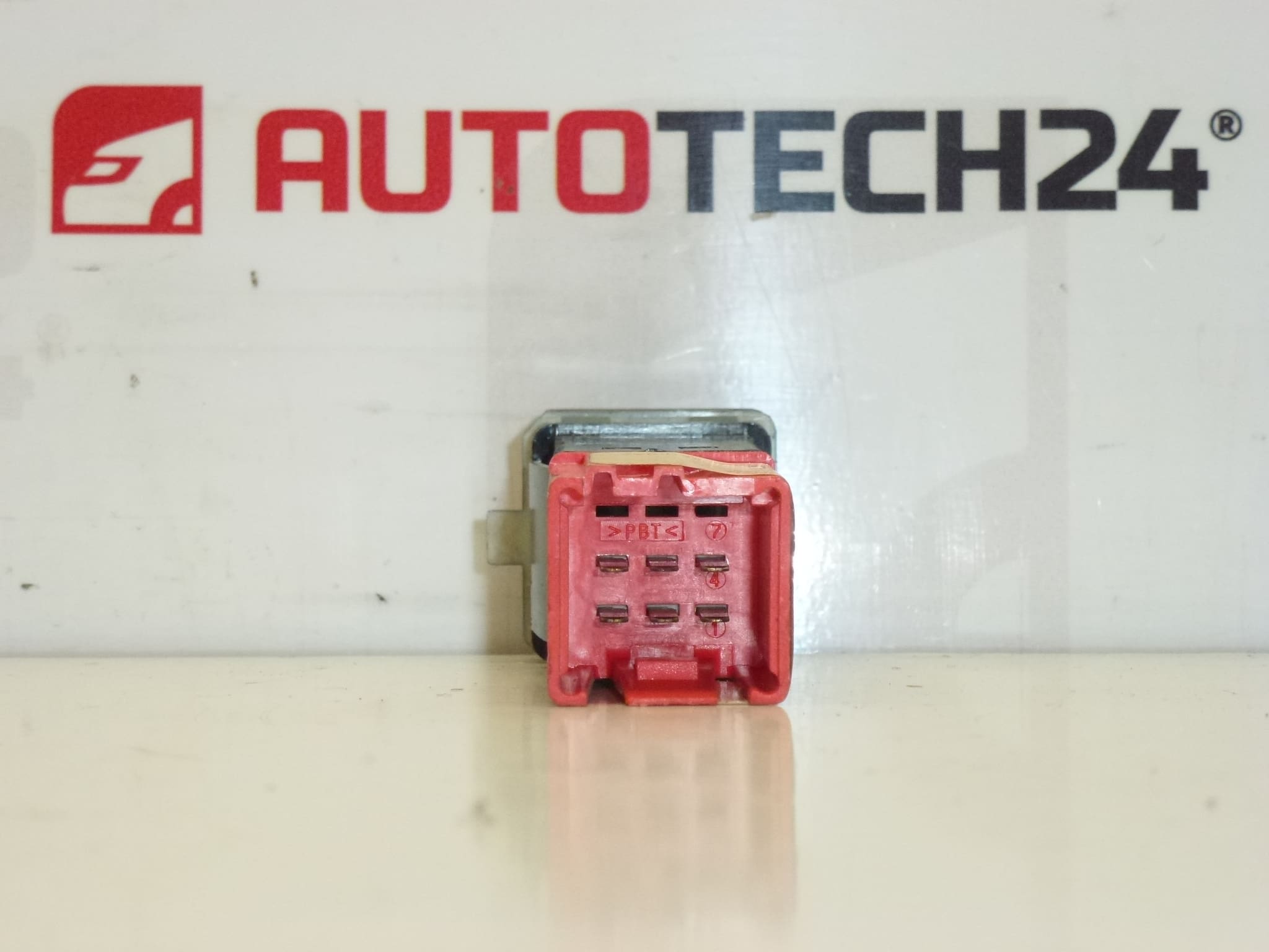 Hátsó ablak zár kapcsoló Citroën Xsara Picasso 9649802077 6554EL