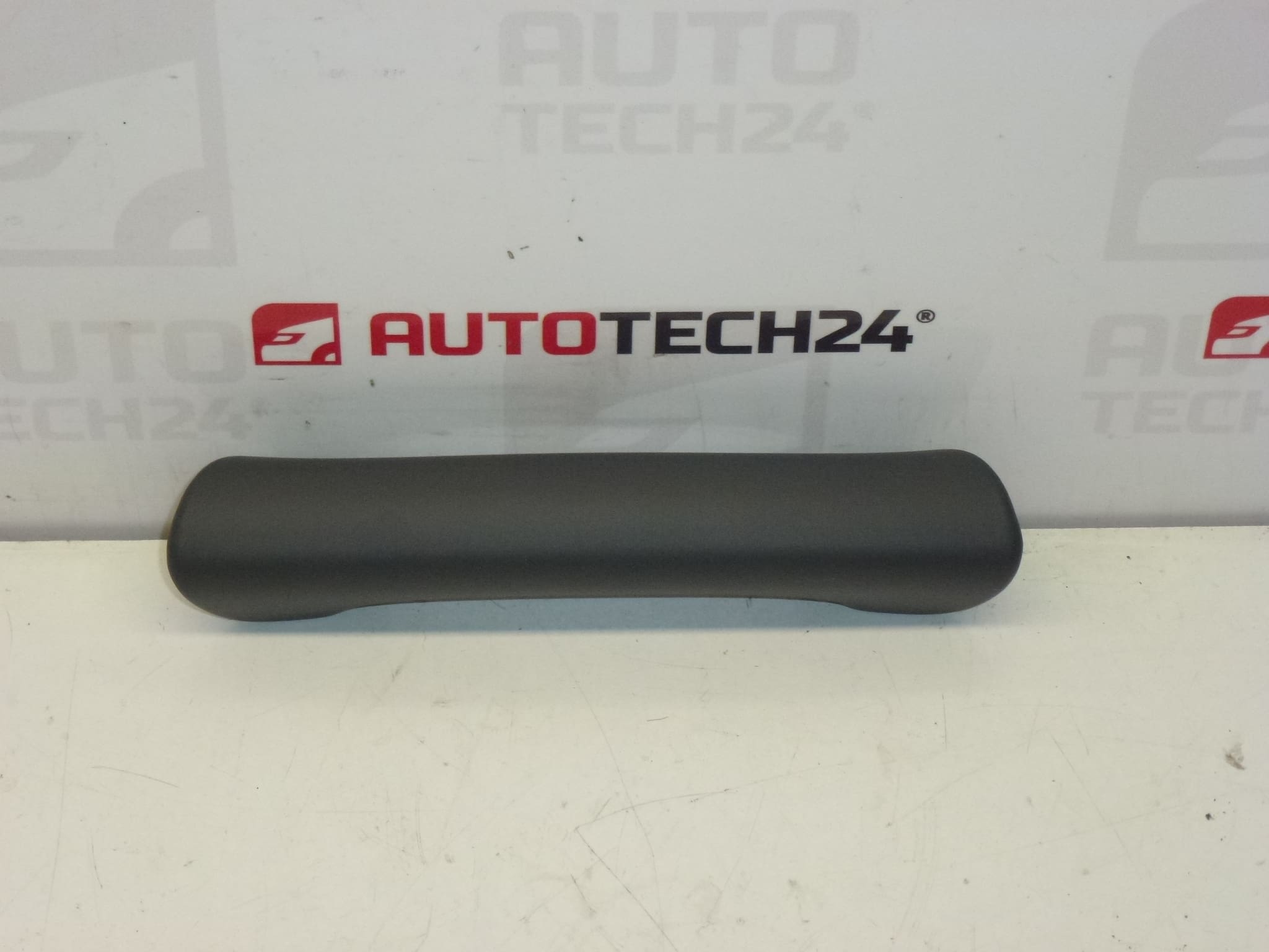 Kilincsburkolat vezető Citroën C5 I and II 9632599777 9331LF új alkatrész