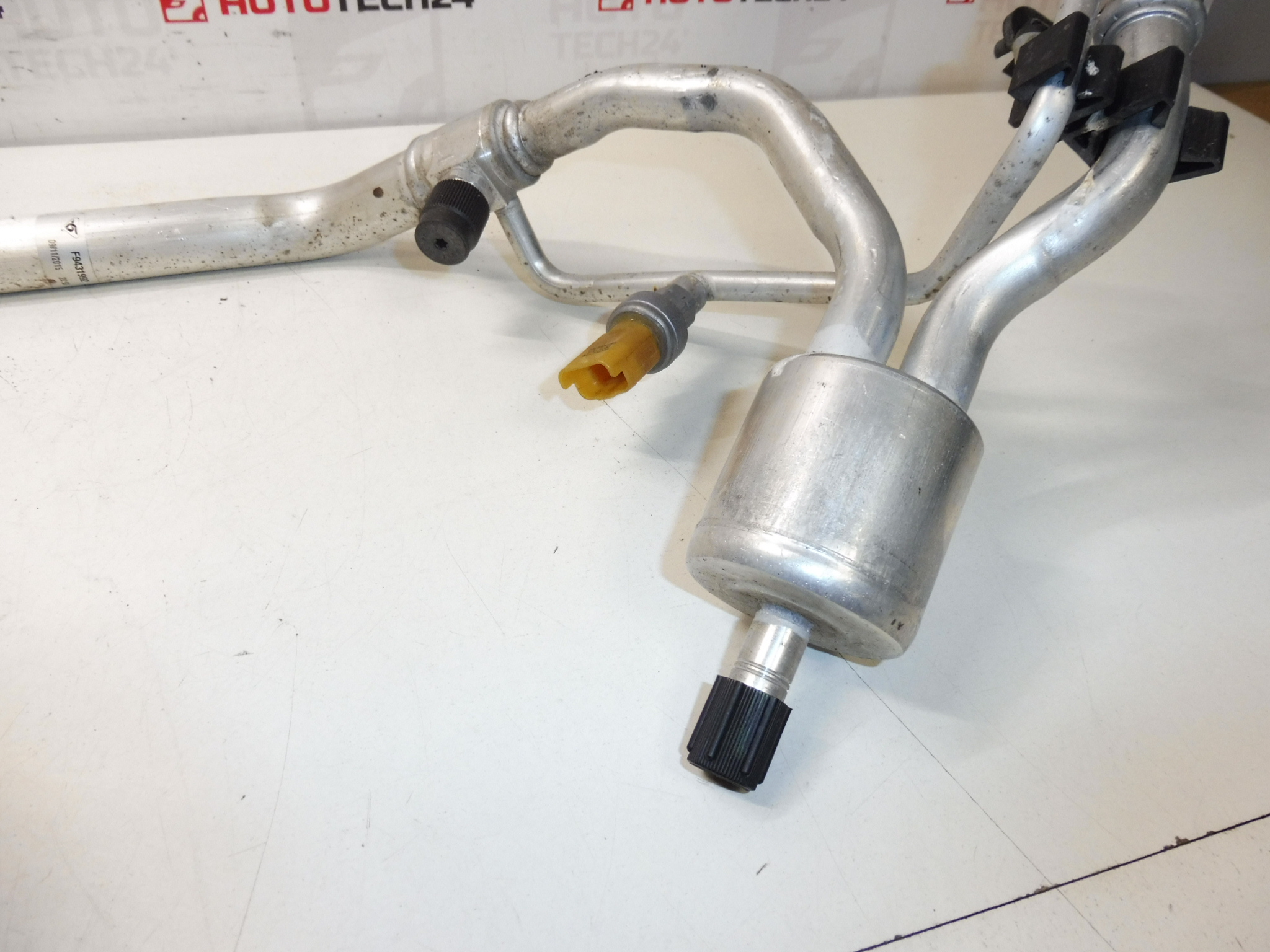 Klímacső Citroën Peugeot 9800404180