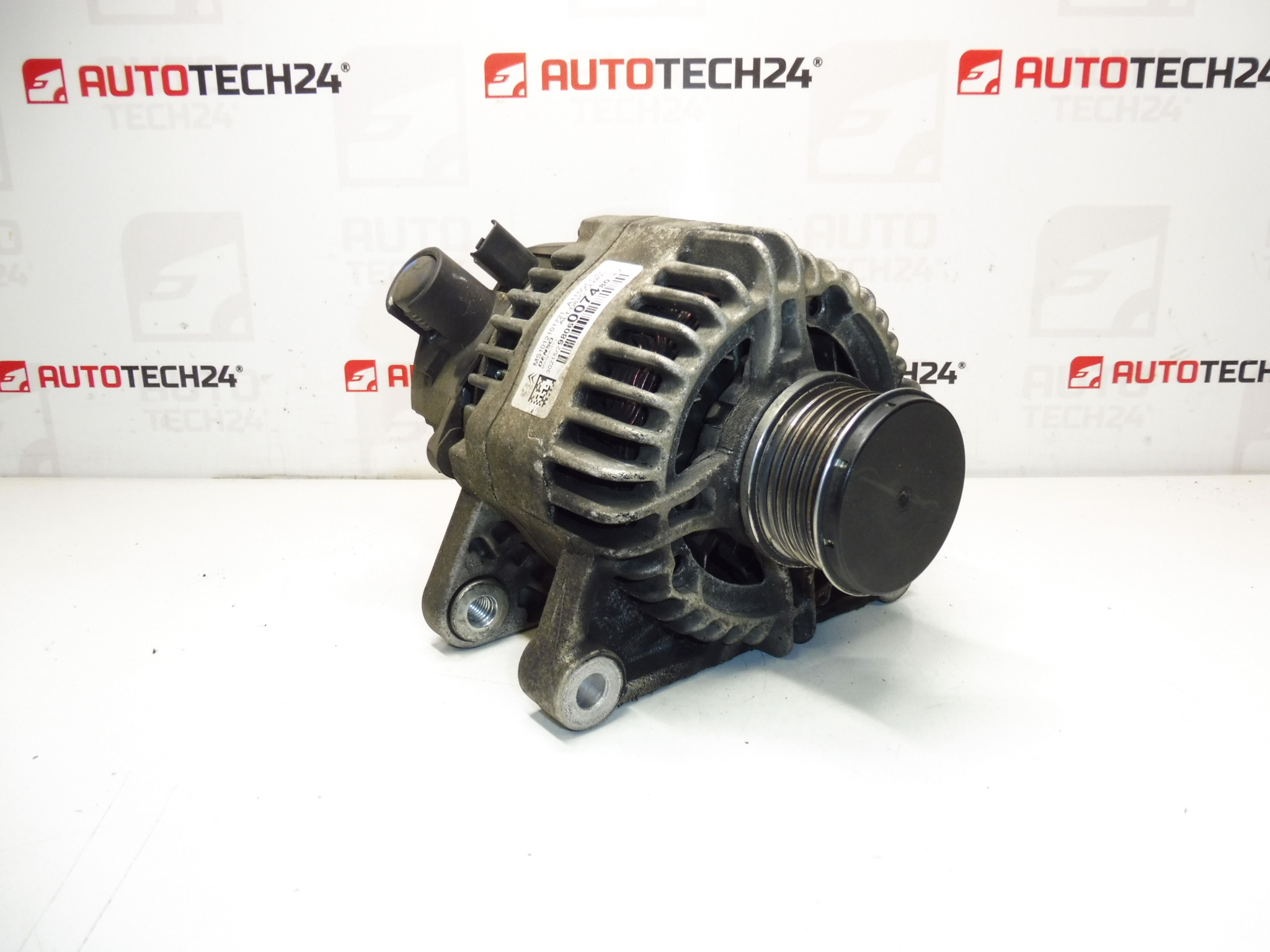 Generátor Denso 1.2 VTi i THP CL8+ Citroën Peugeot 9806007480