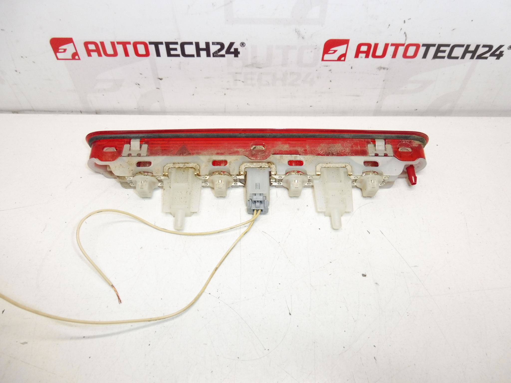 A harmadik féklámpa Citroën C3 III 9812257880