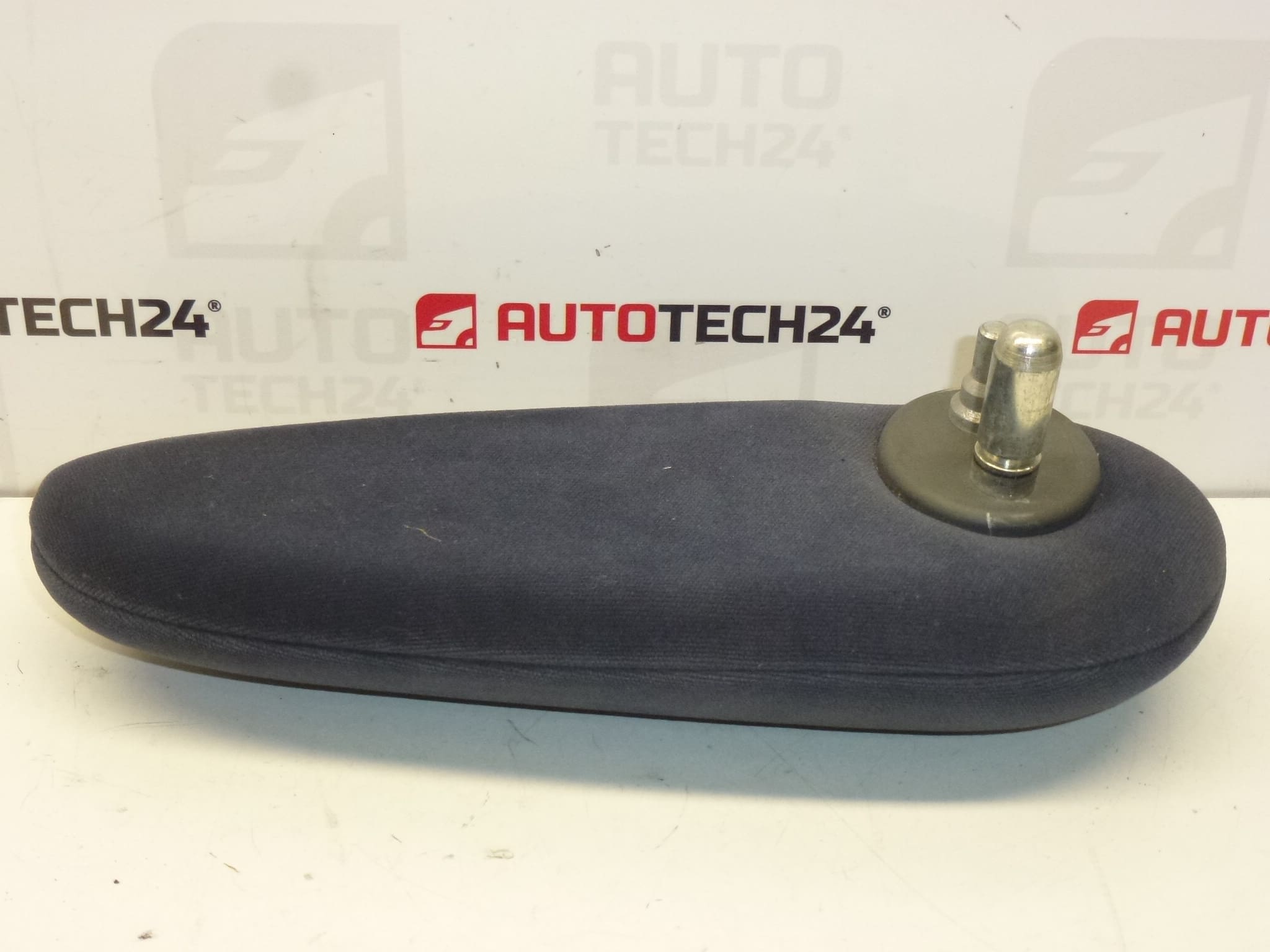 Citroën Peugeot 8830HQ bal kartámasz