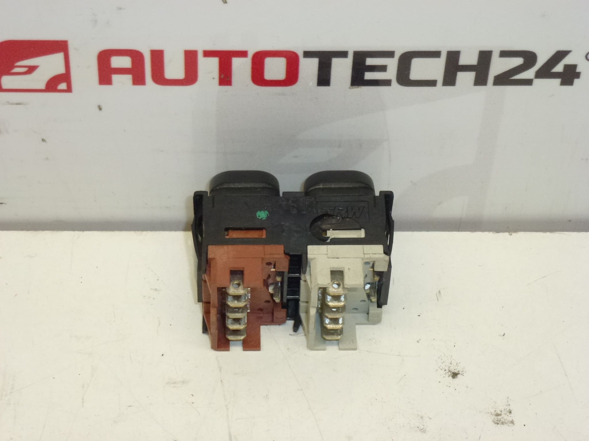 Citroën Xsara 6552KV hátsó ablakemelő