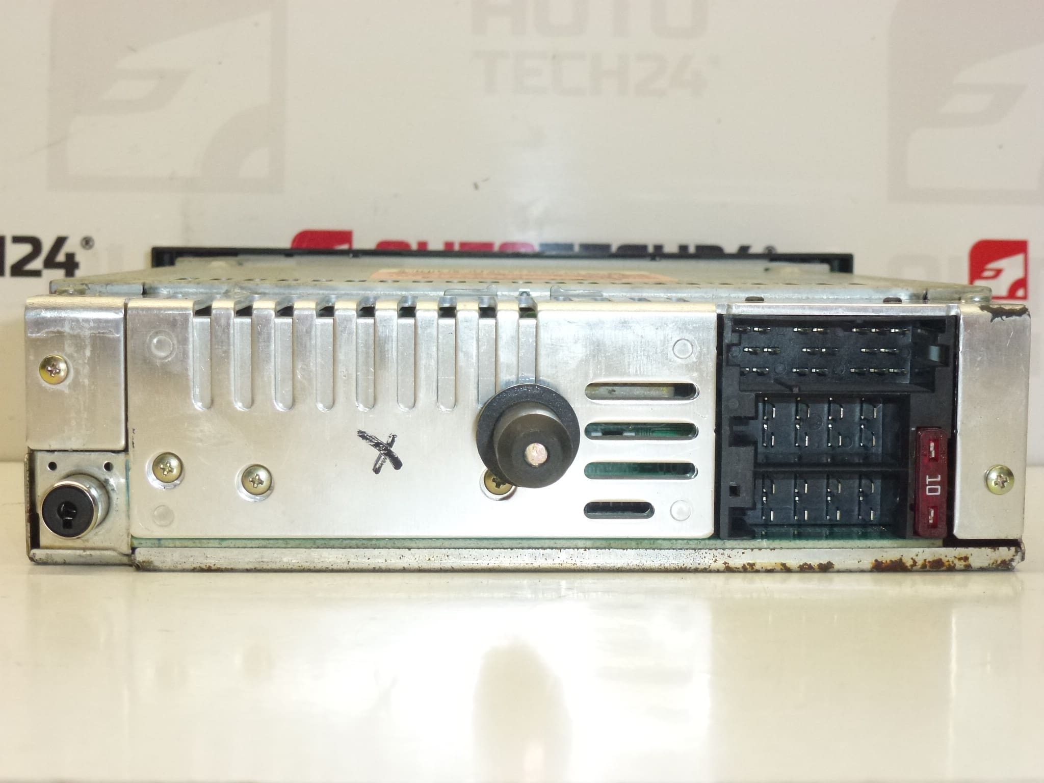 Autórádió CLARION Citroën Peugeot 96476647XT 6564JW