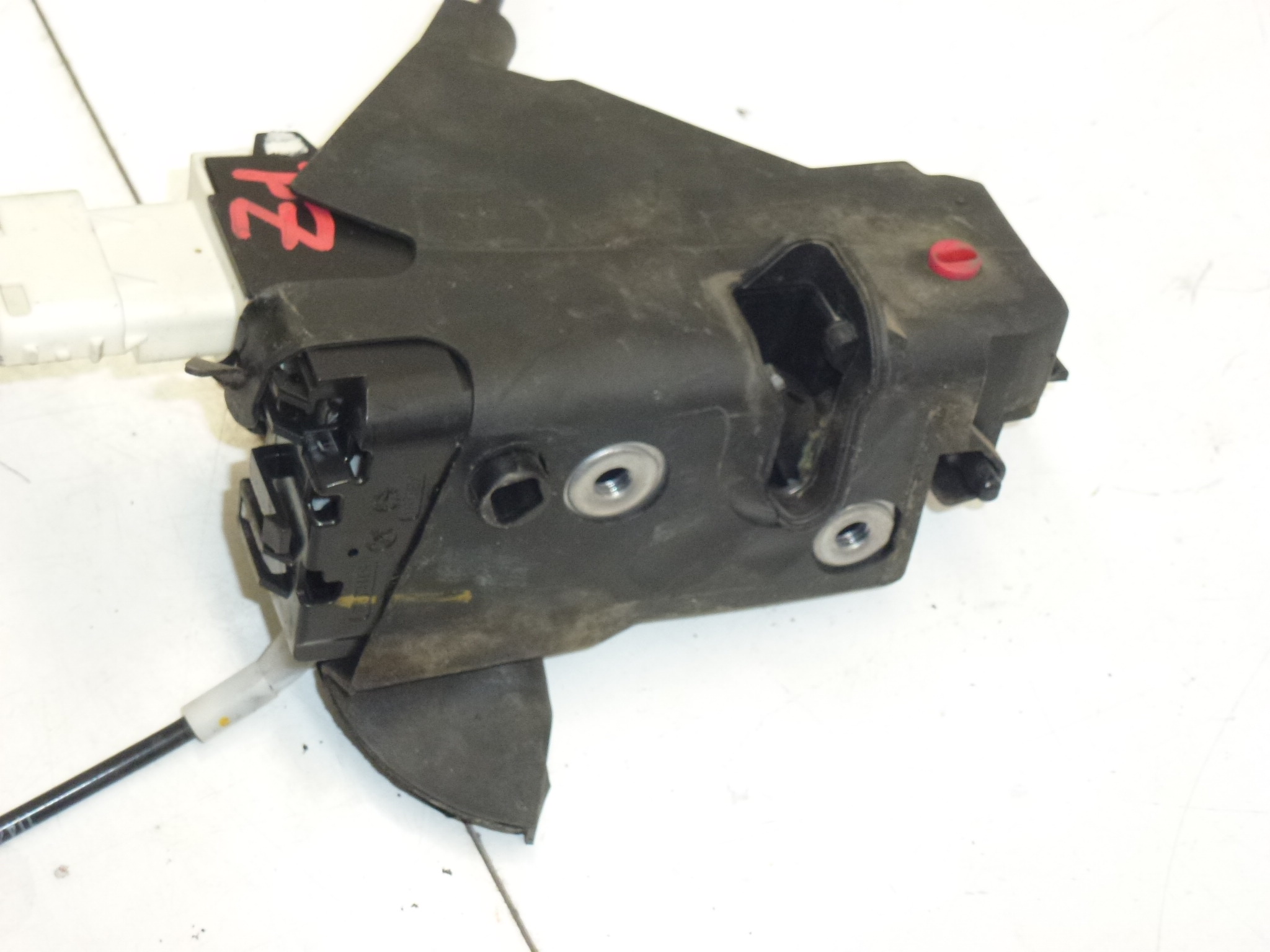 Jobb hátsó ajtózár Peugeot 407 9686691880 9138V0