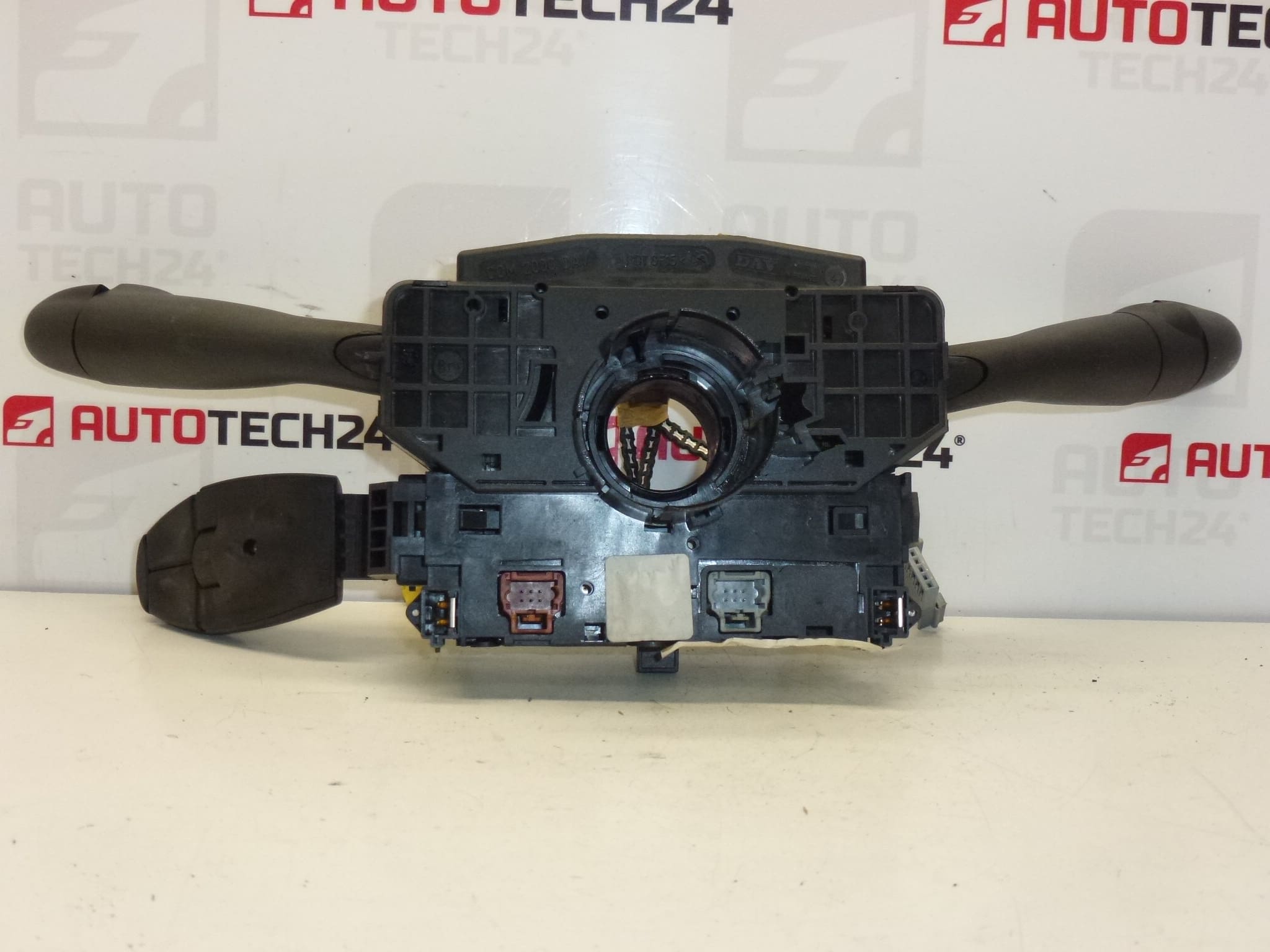 Citroën Peugeot 96605910XT 6239Q3 karok