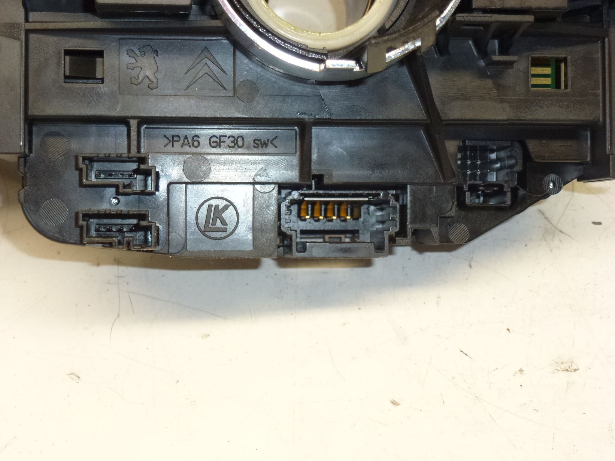 Citroën Peugeot 96773911XT 6242WQ karok