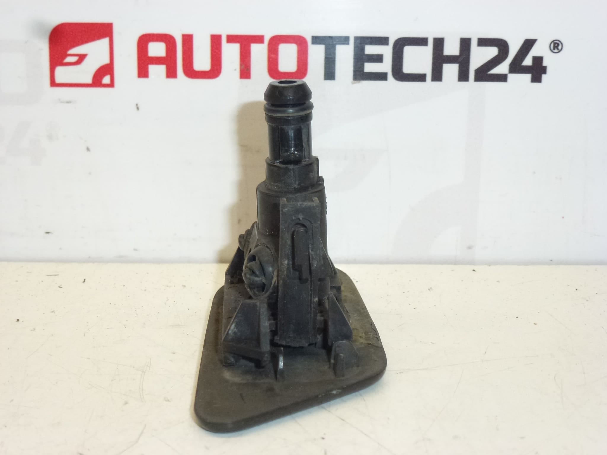 Alátétfúvóka fedél bal oldali lámpával Citroën C8 6438K3 6438K7