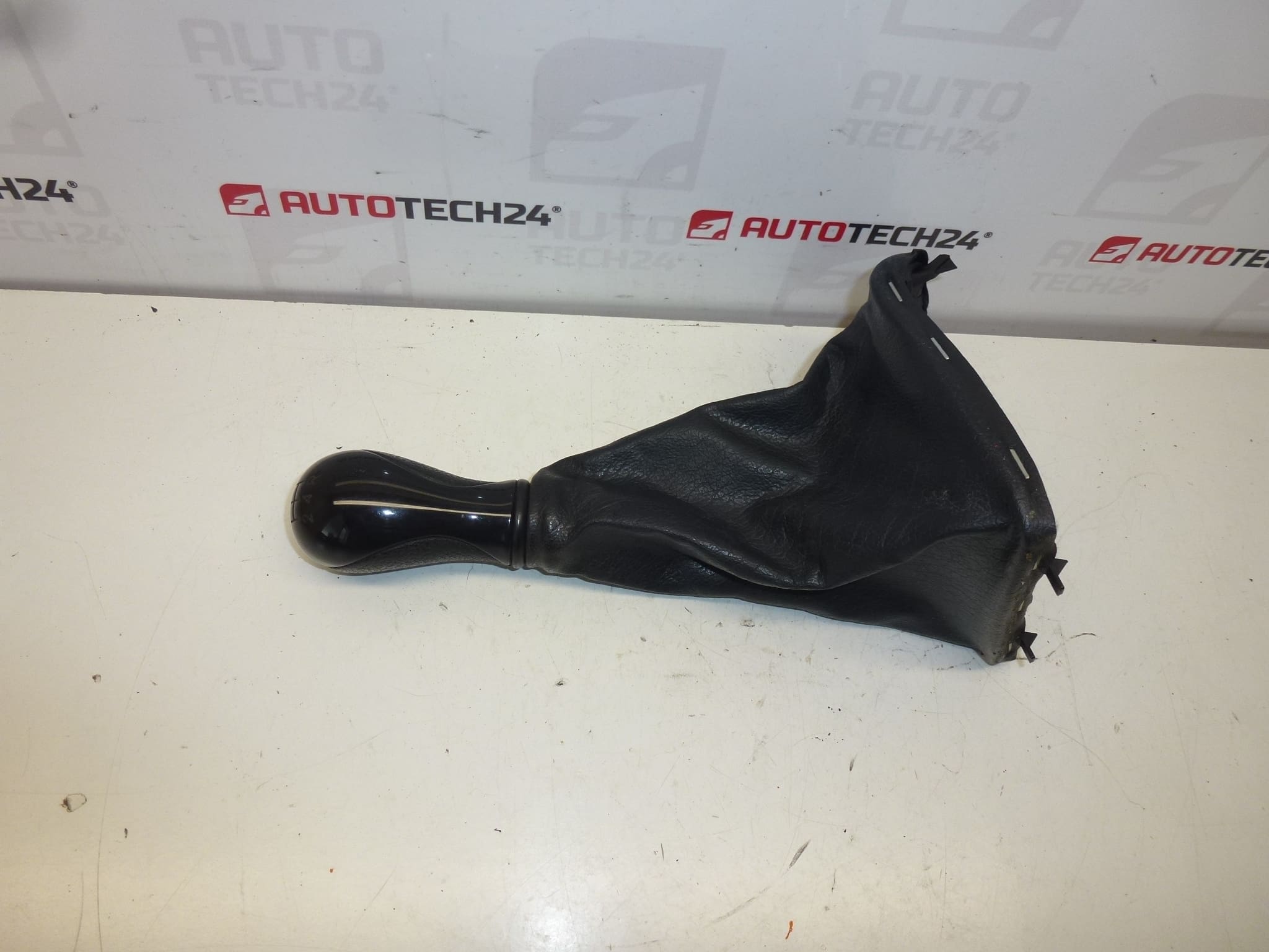 Váltókar mandzsettával Citroën Xsara 2403Y8 758917