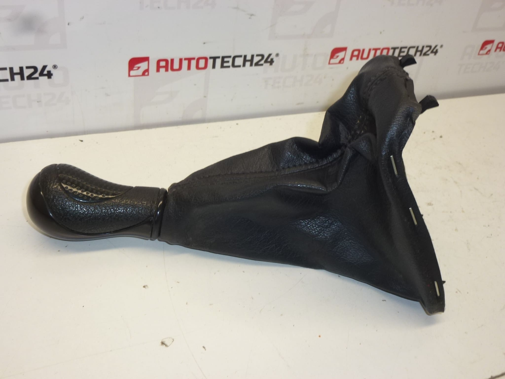 Váltókar mandzsettával Citroën Xsara 2403Y8 758917