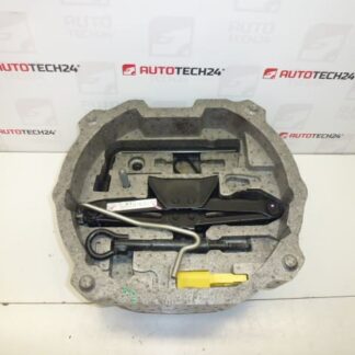 Karszerszám, kerékkulcs, vonószem Citroën C5 X7