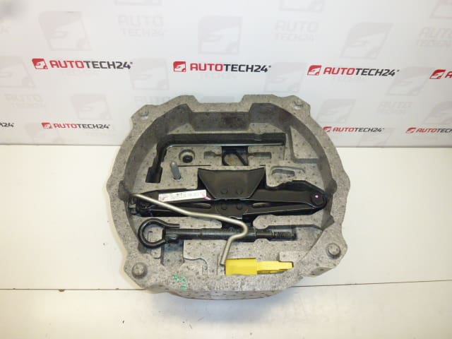 Karszerszám, kerékkulcs, vonószem Citroën C5 X7