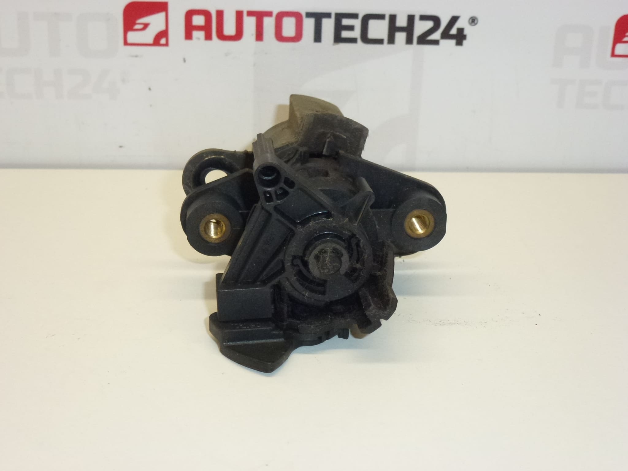 Csomagtérajtó nyitása Citroën C1 Peugeot 107 8726R6 8726R7