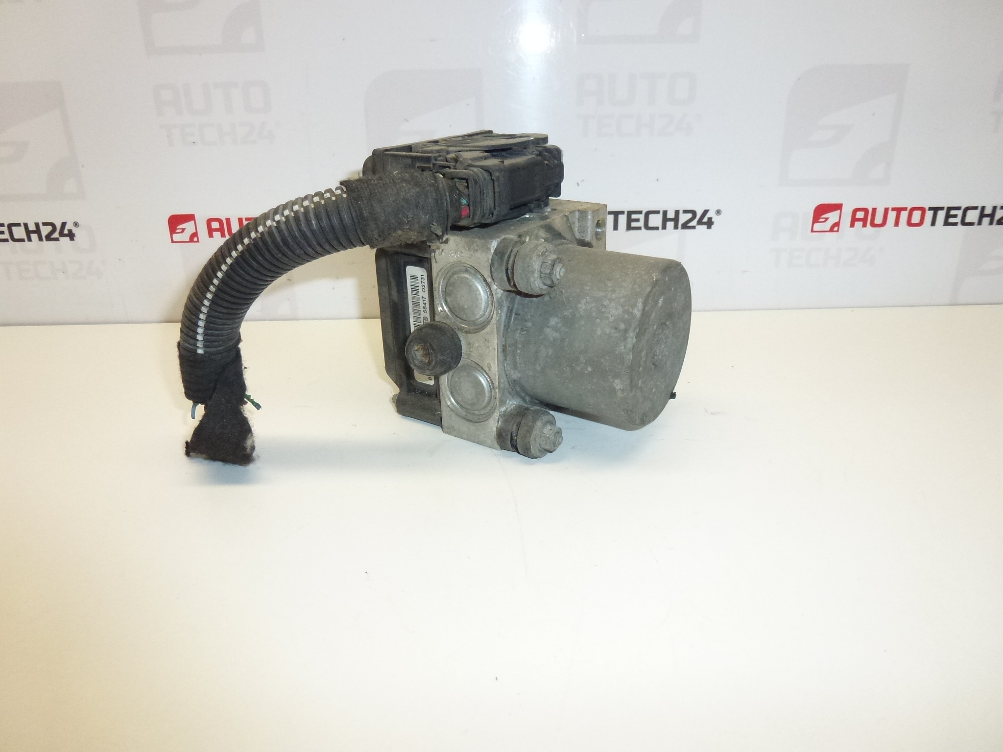 ABS szivattyú + vezetékek Citroën C4 Peugeot 307 9657352780 4541J1
