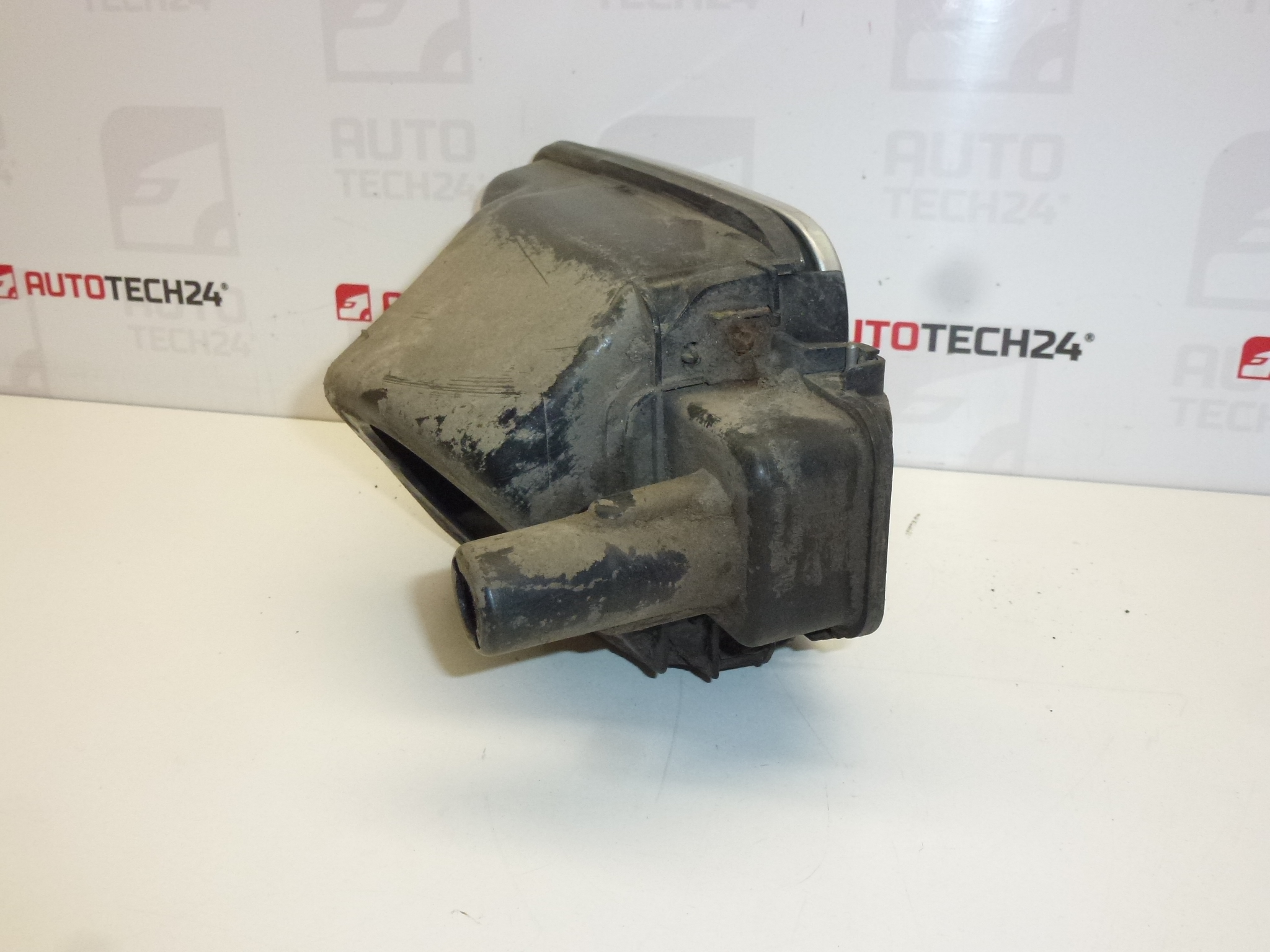 Tankfedél fedél ezüst Peugeot 807 Citroën C8 EZRC 1485207080 151790