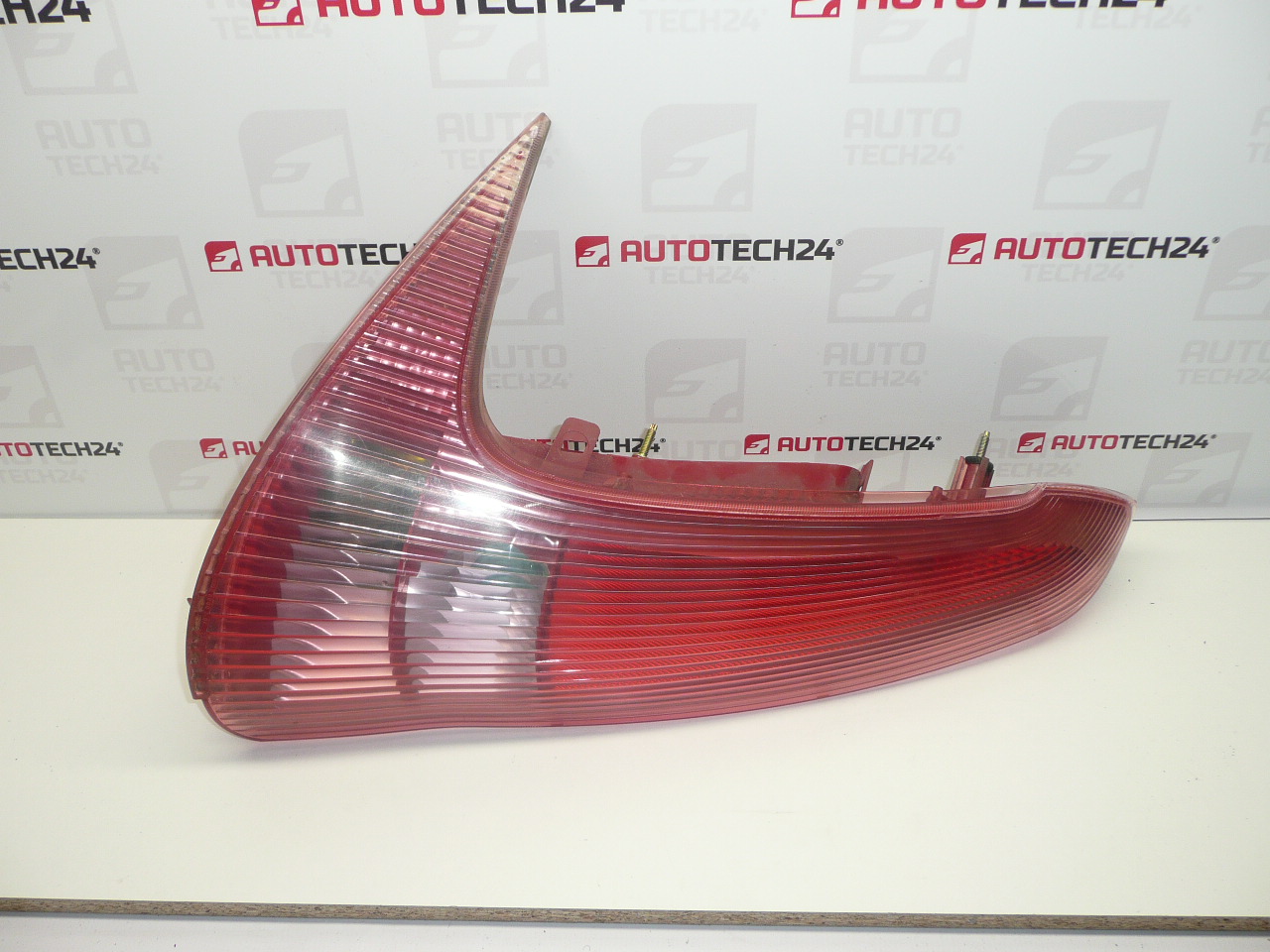 Bal hátsó lámpa lámpa Peugeot 206 Combi 9641540677 6350R4