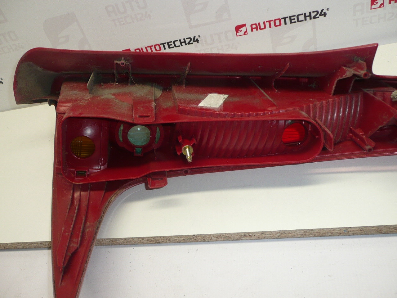 Bal hátsó lámpa lámpa Peugeot 206 Combi 9641540677 6350R4