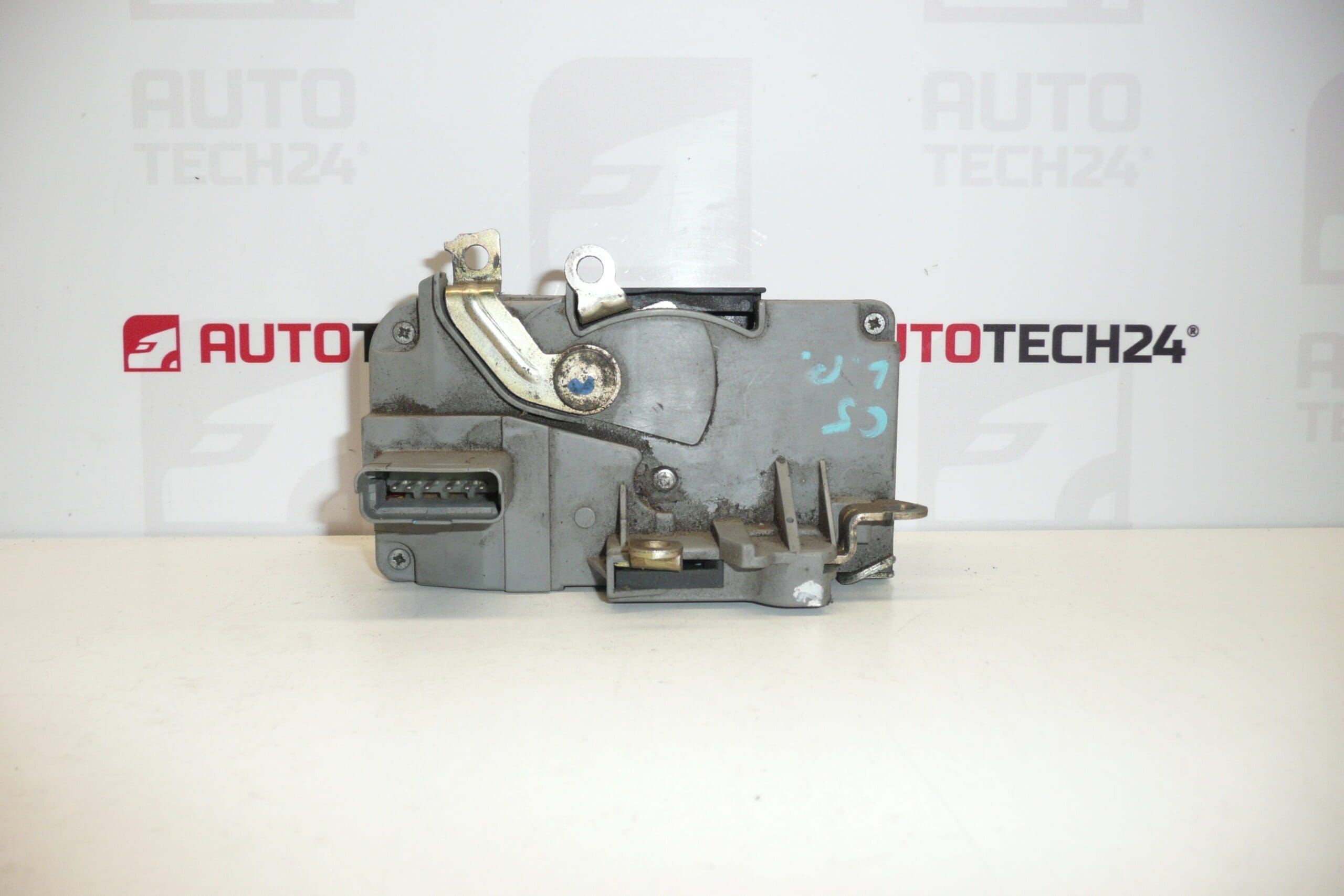 Bal Első Ajtózár Citroën C5 I és II 9135J1 - Image 2