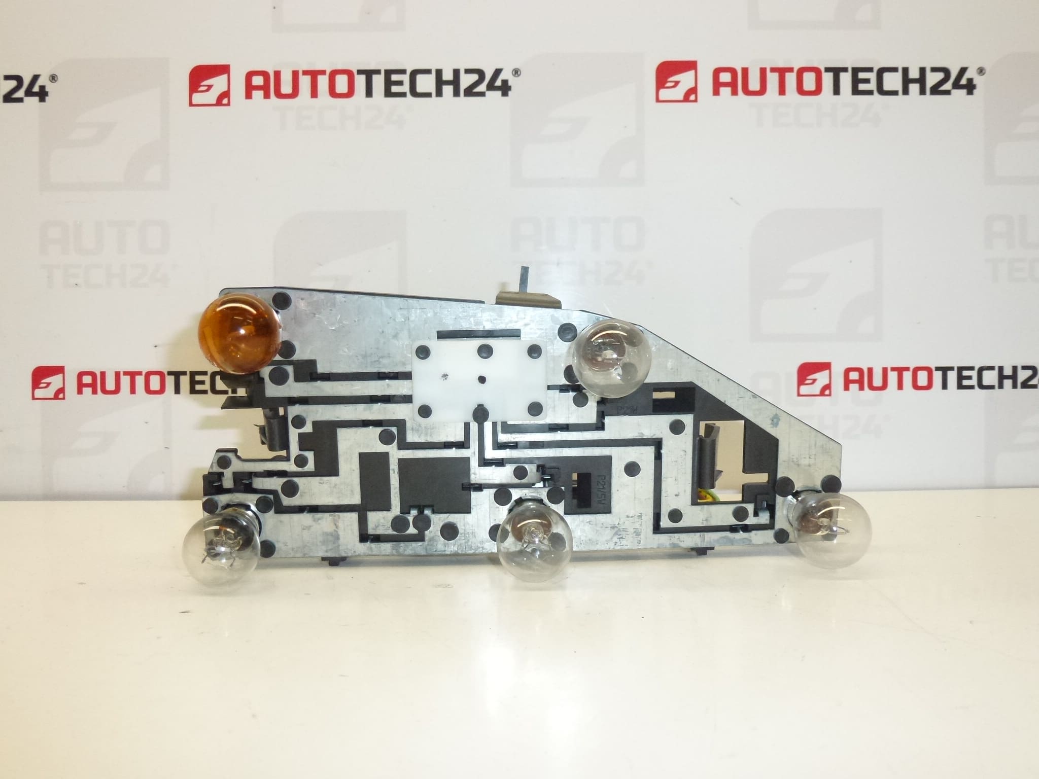 Bal hátsó lámpafoglalat Peugeot 406 4 ajtós 9630364877 6350L5