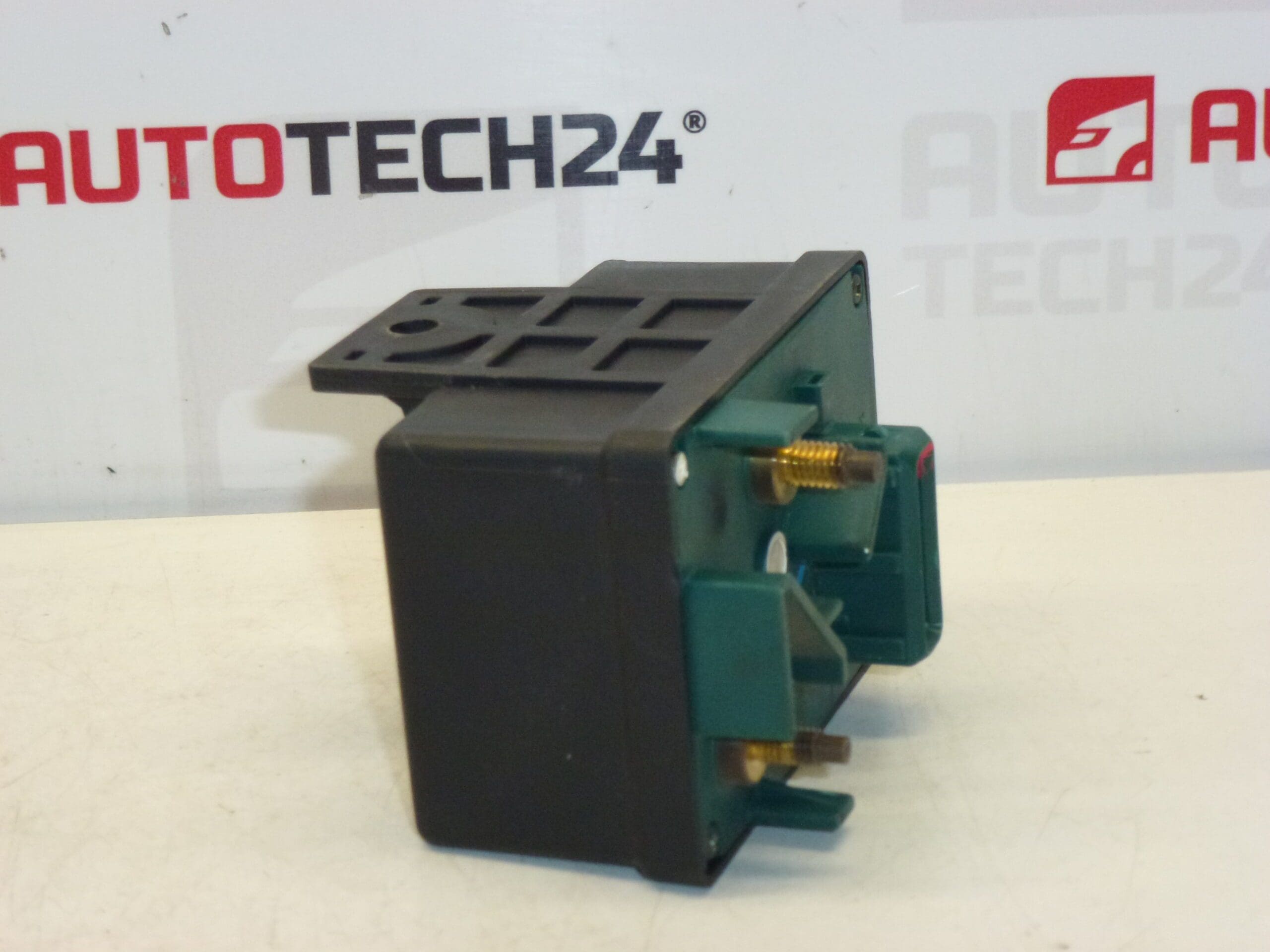 NAGARES izzítási relé Citroën Peugeot 9639912580 - Image 2