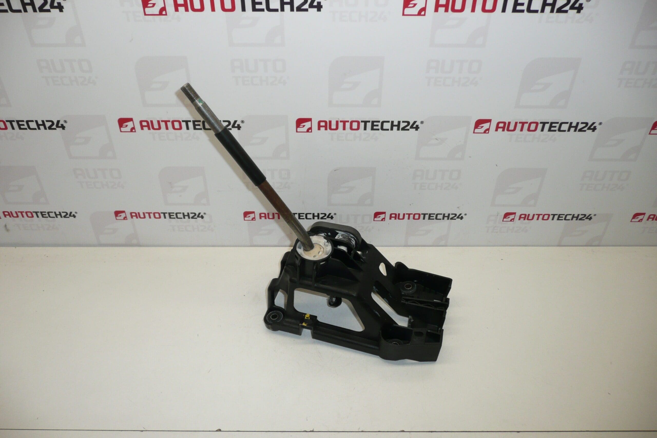 Váltókar Citroën C1 Peugeot 107 33530-0H020 33530-0H010