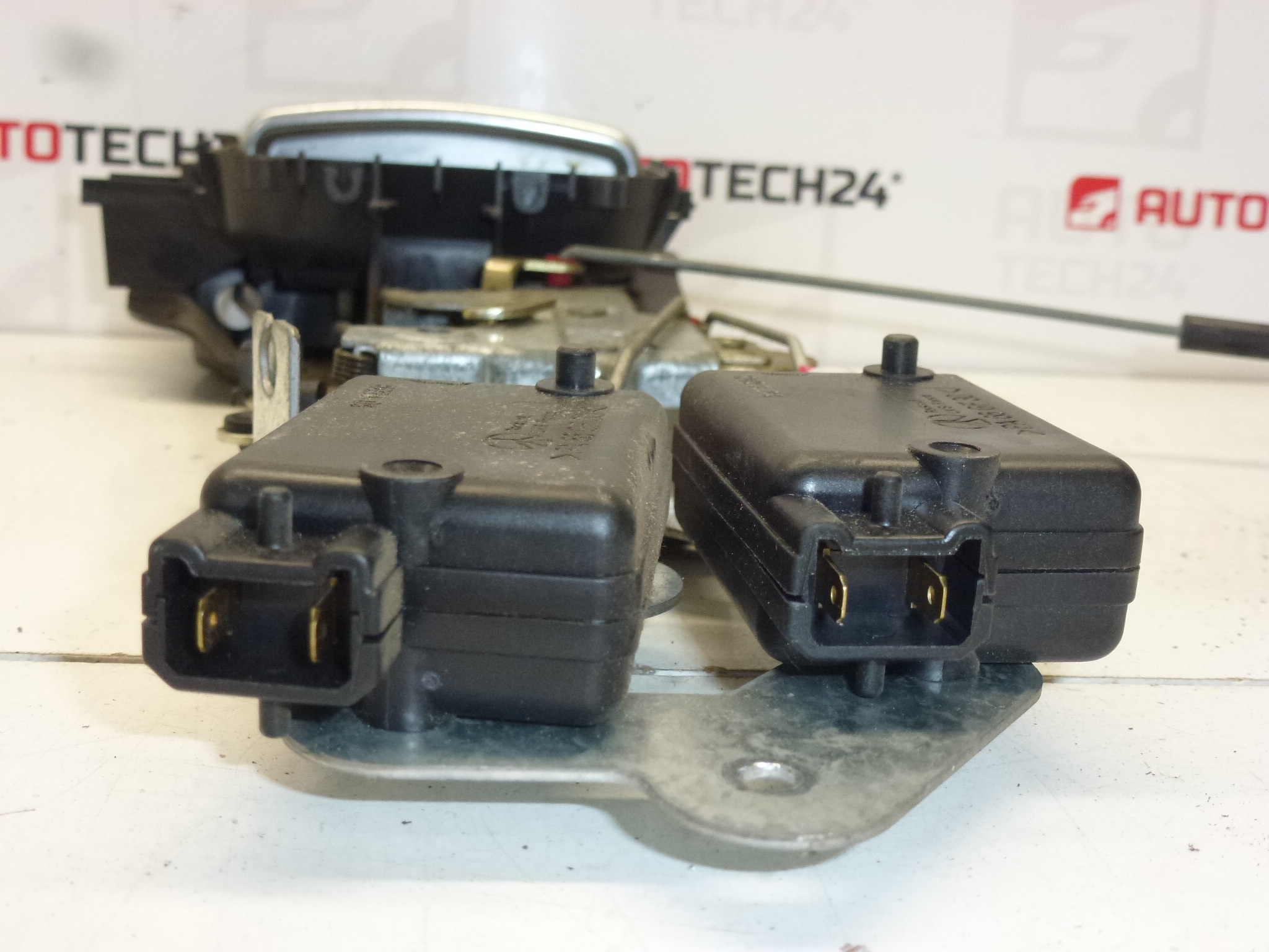 Jobb hátsó tolóajtó vezérlő Citroën C8 Peugeot 807 9138Q5