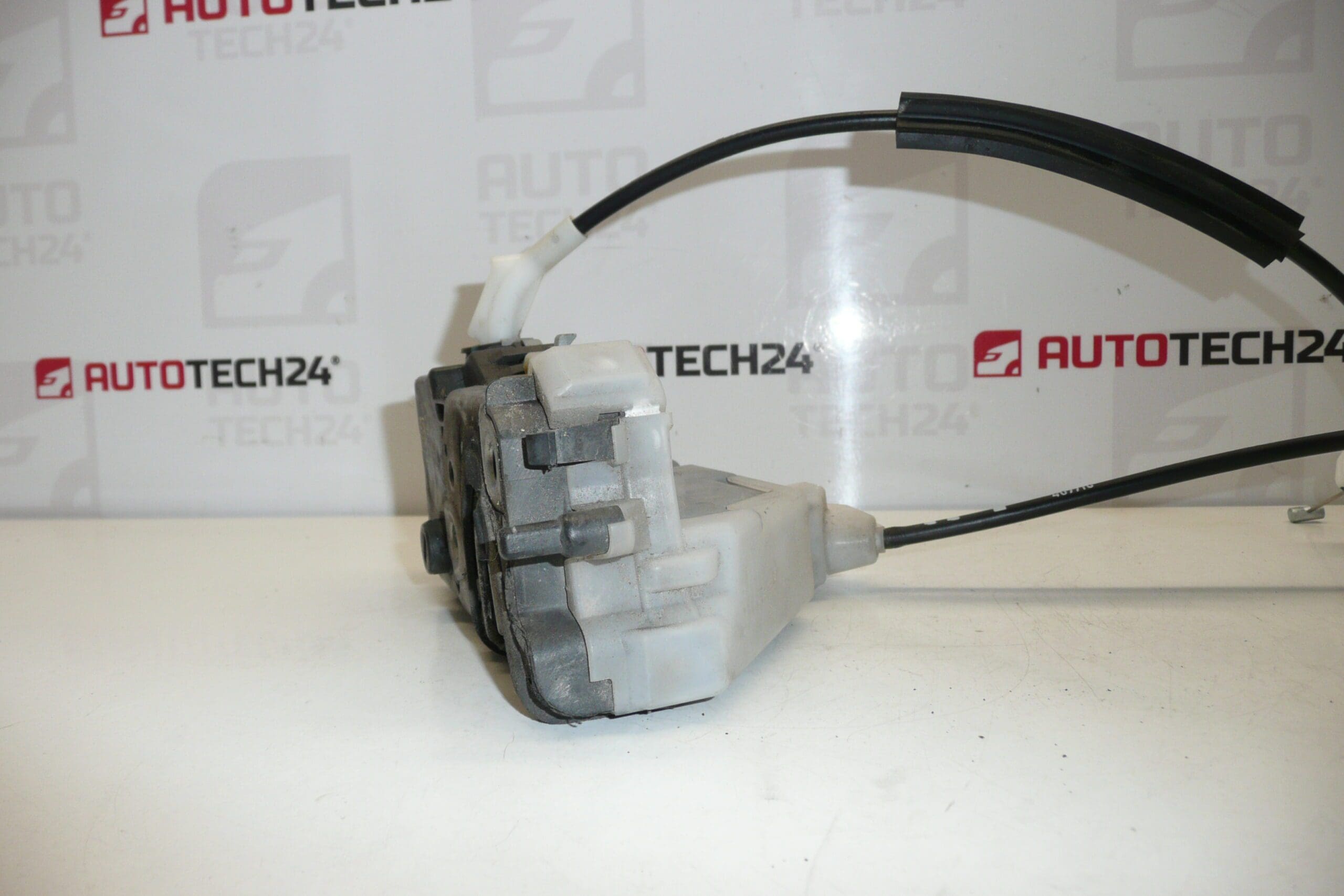 Citroën C5 X7 Bal hátsó ajtózár A04078 9137W0 - Image 2