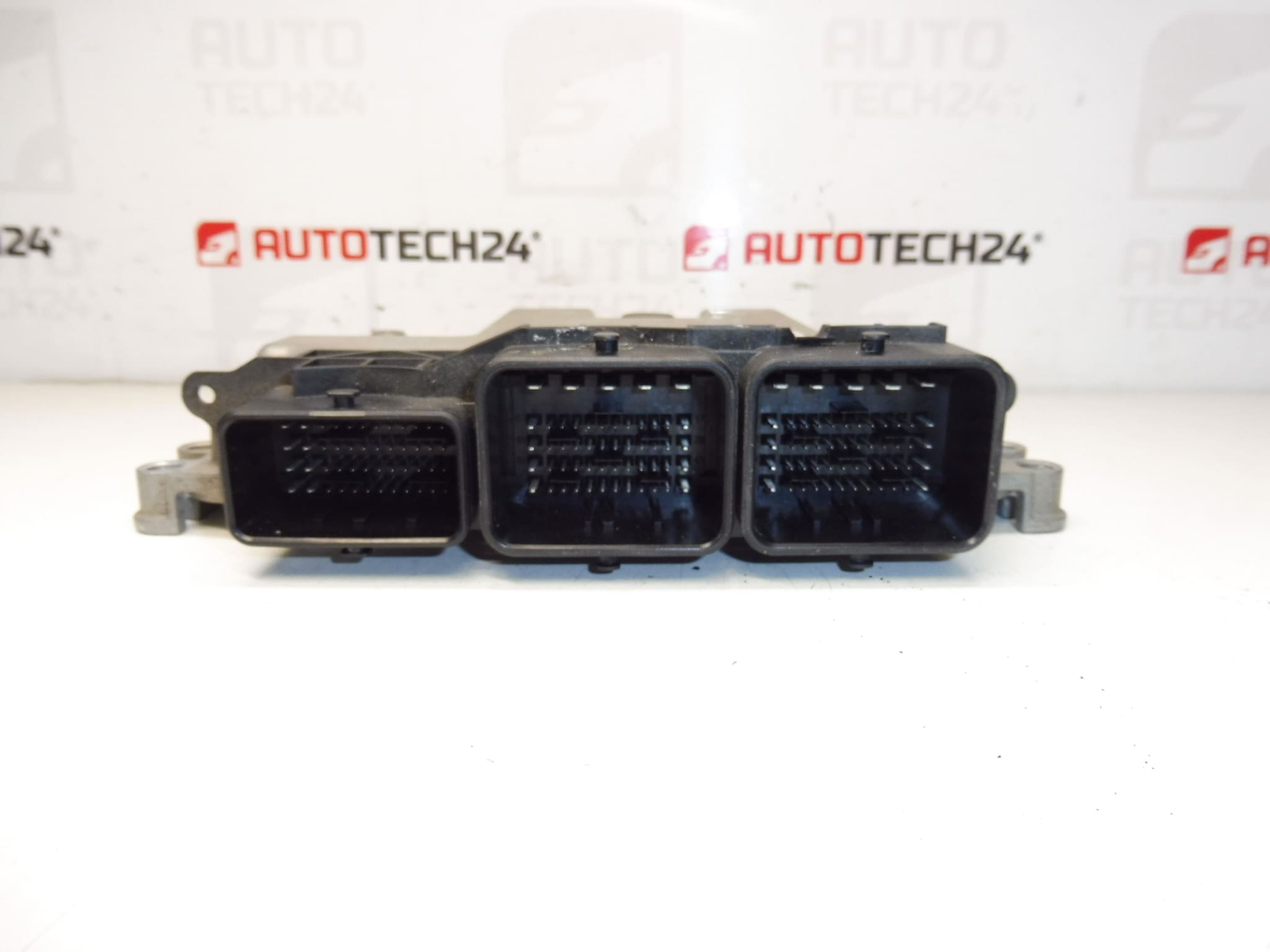ECU Bosch EDC17C10 Citroën Peugeot 0281030546 9807885980 - Image 2