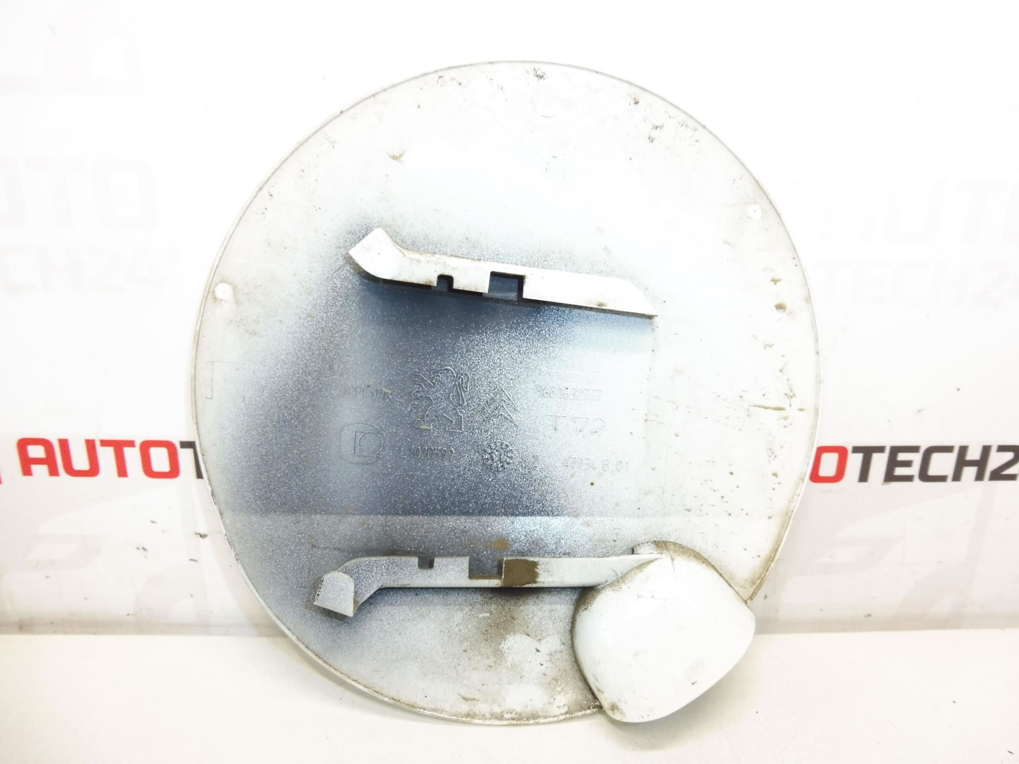 Tartálydísz EWPB Peugeot 308 9681632777 1517G5 - Image 2