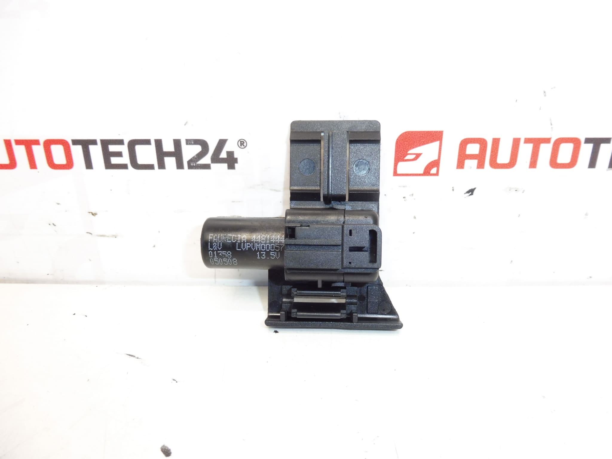 Vibrátor afil a Citroen Peugeot Faurecia 4481444 ülésen