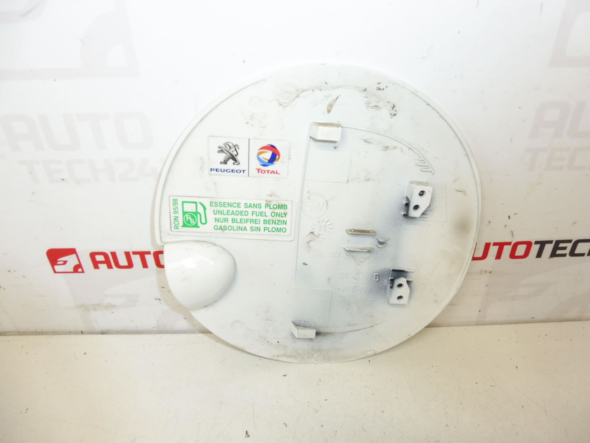 Peugeot 207 EWP 1517F2 Üzemanyagtöltő Fedél - Image 2
