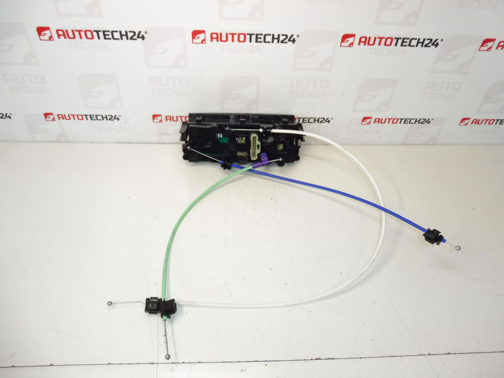 Fűtésvezérlő Peugeot 207 N107402J 6452Q4 - Image 2