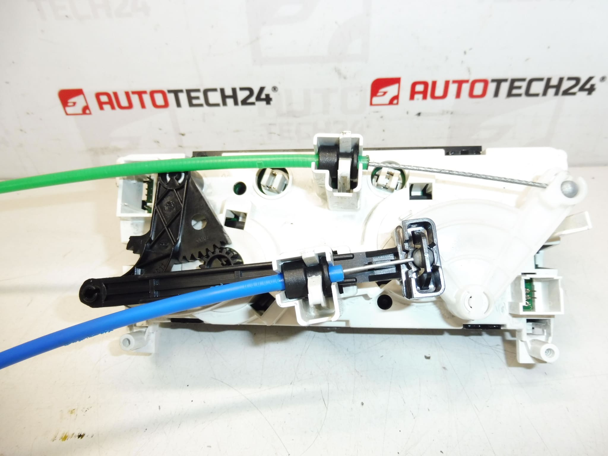 Citroën C3 Picasso Fűtés és Klíma Vezérlő Kábelköteggel T1001394S 6452N0 6452N5 - Image 2