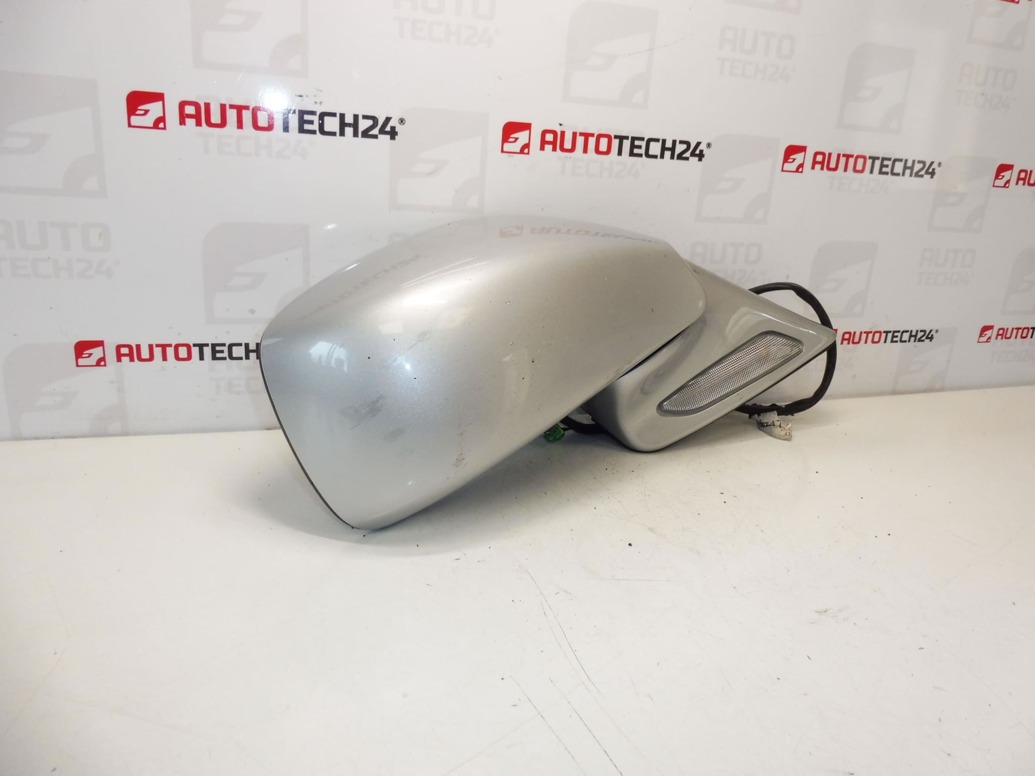 Tükör jobbra Ezrc citroën peugeot 14009349zr 8153fv
