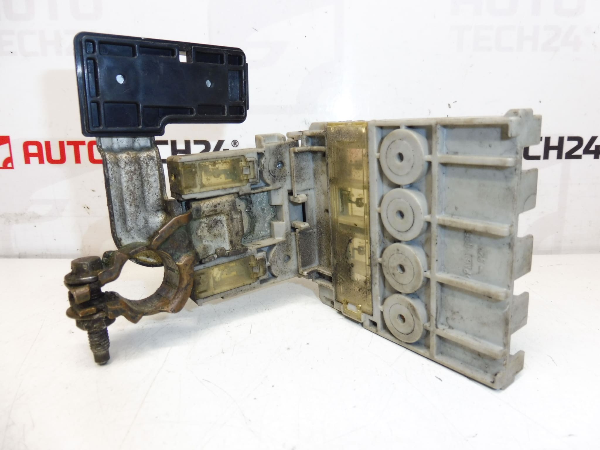 Citroën C-Crosser, Peugeot 4007 biztosítékmodul 6500FC - Image 2