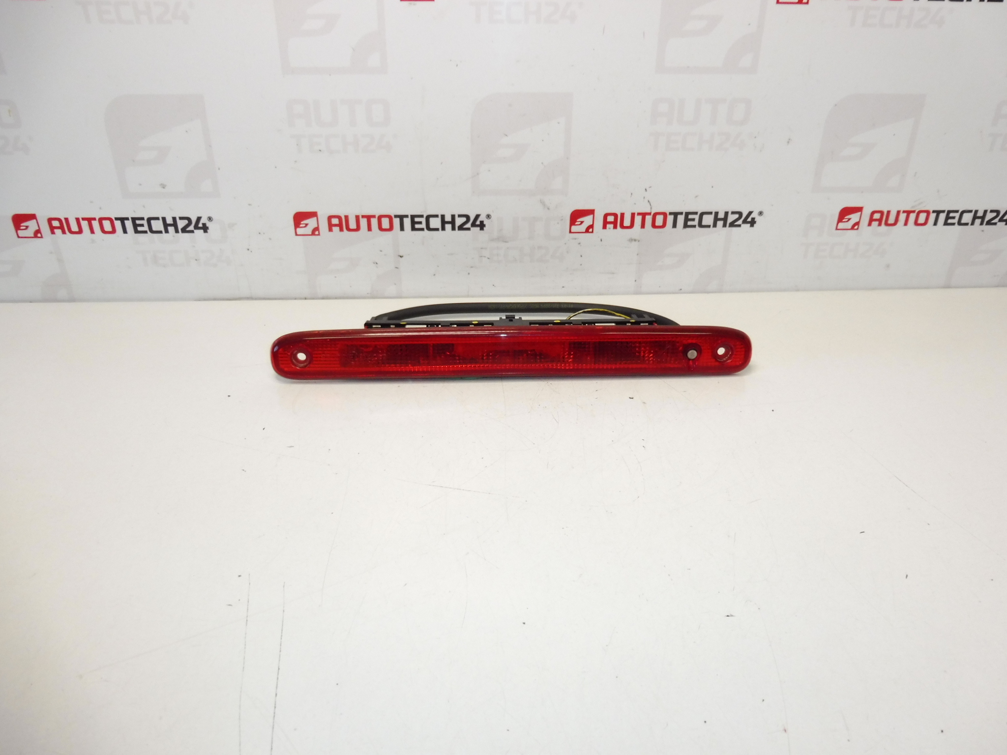 Harmadik féklámpa használt Citroën C1 Peugeot 107 1606372780