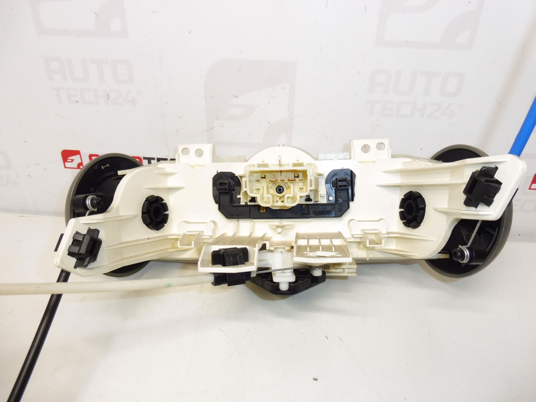 Klíma vezérlés Citroën Peugeot 55900-0H040 55900-0H020 rudakkal - Image 2